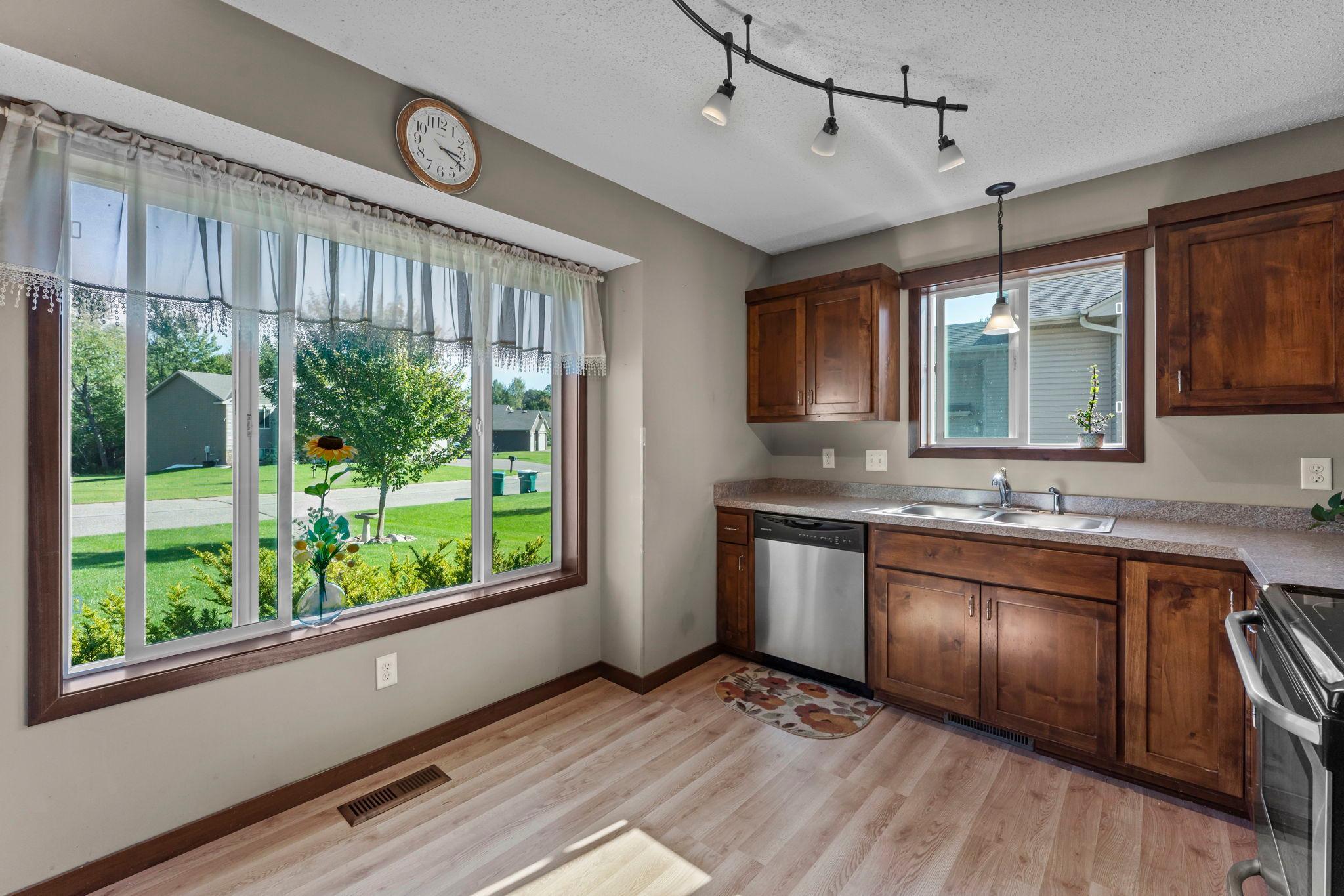 676 Elins Lake Road SE