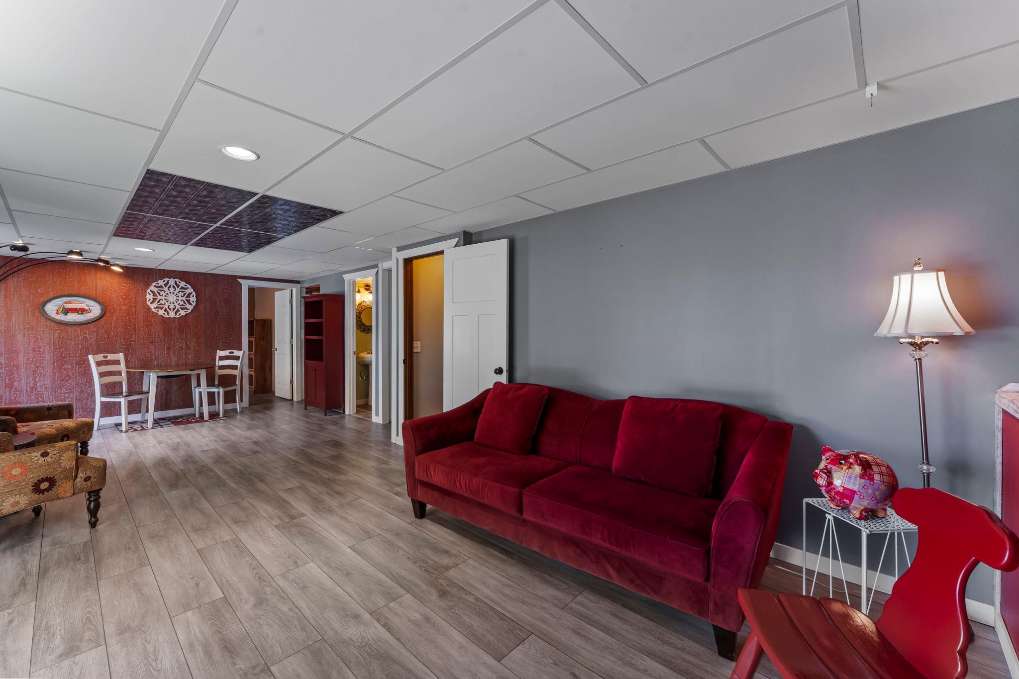 676 Elins Lake Road SE