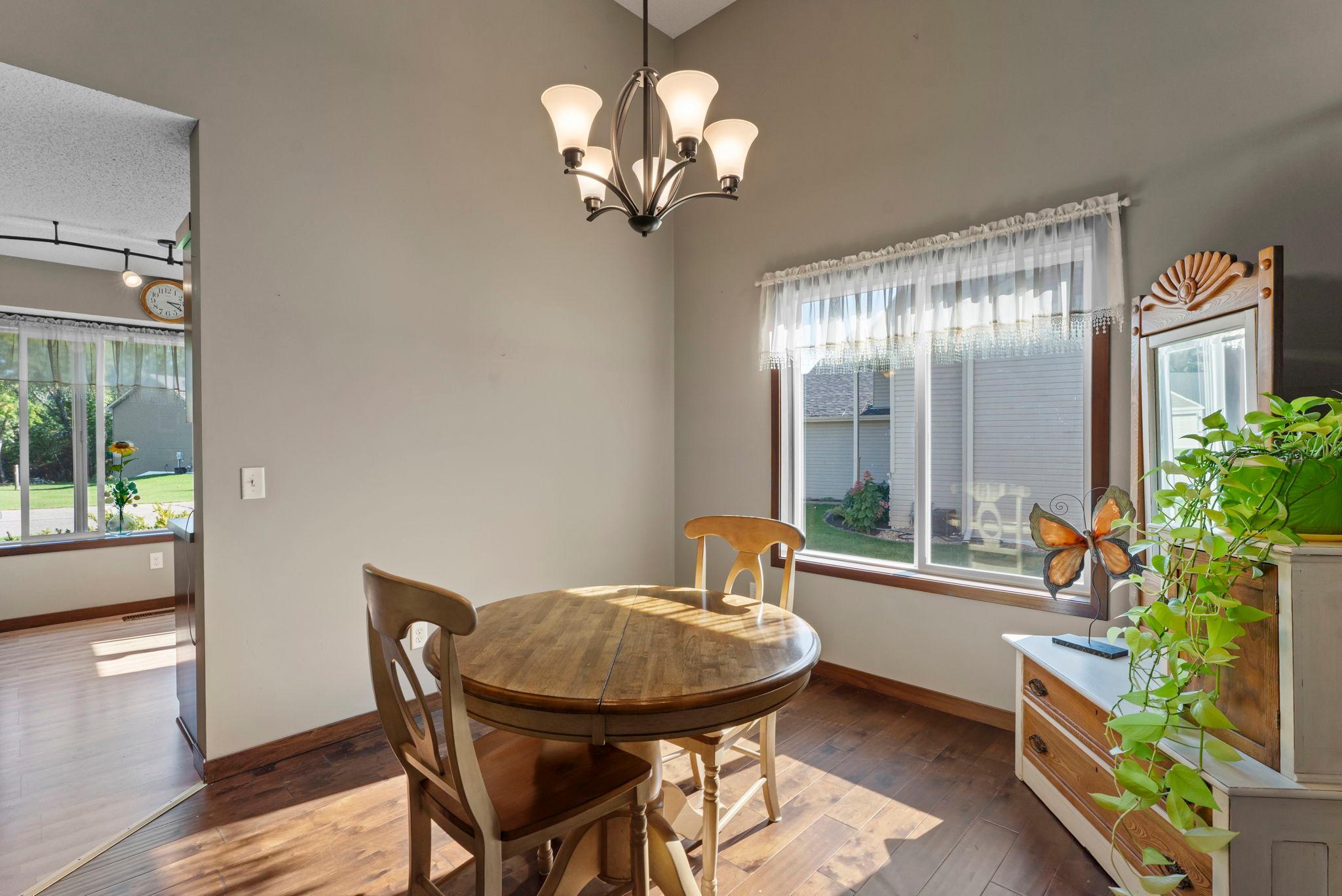 676 Elins Lake Road SE