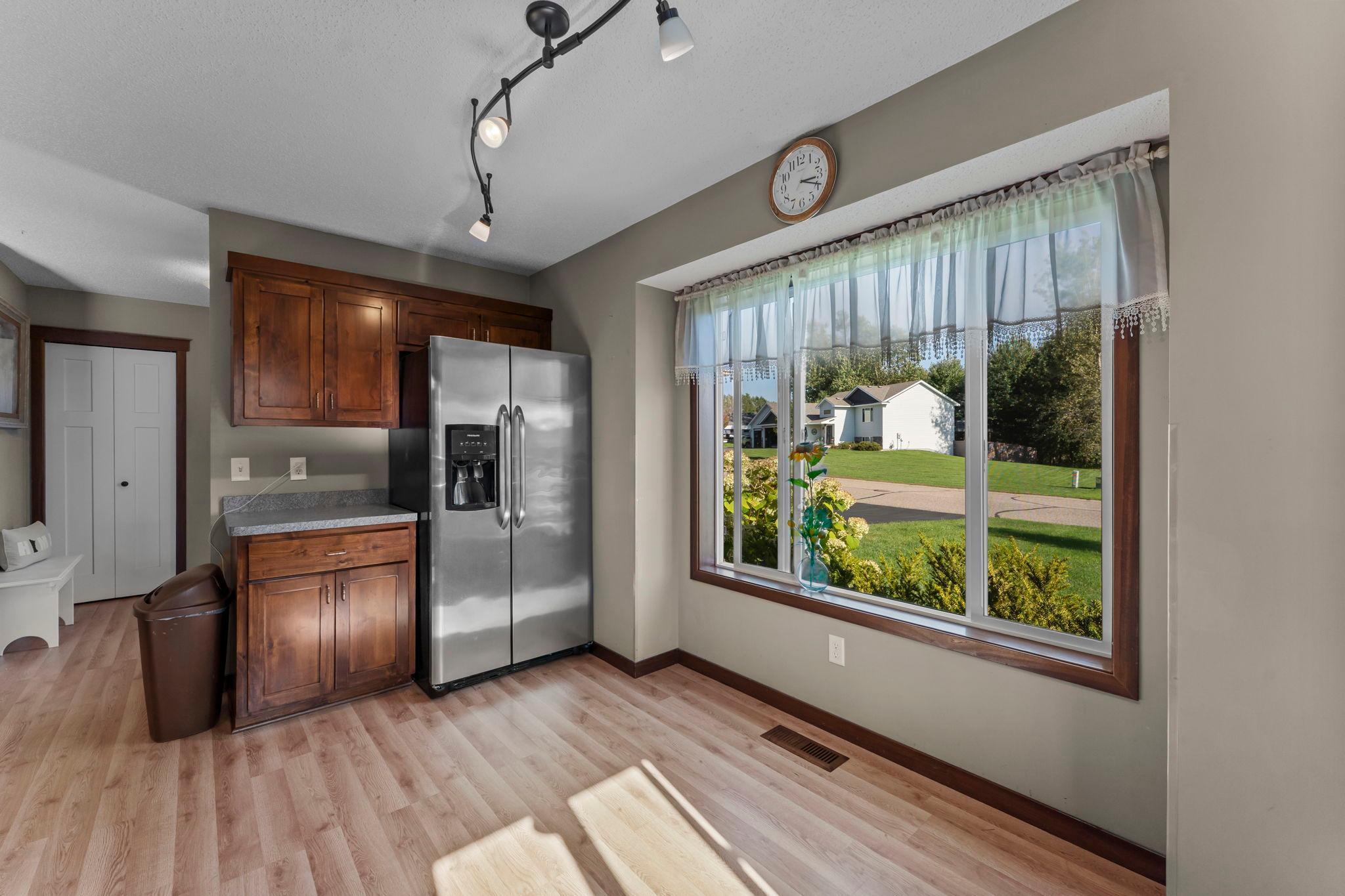 676 Elins Lake Road SE