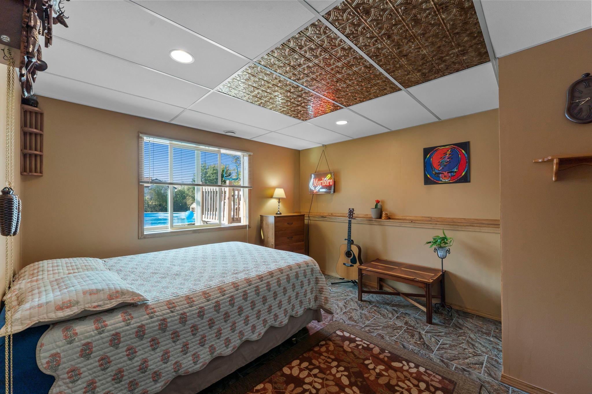 676 Elins Lake Road SE