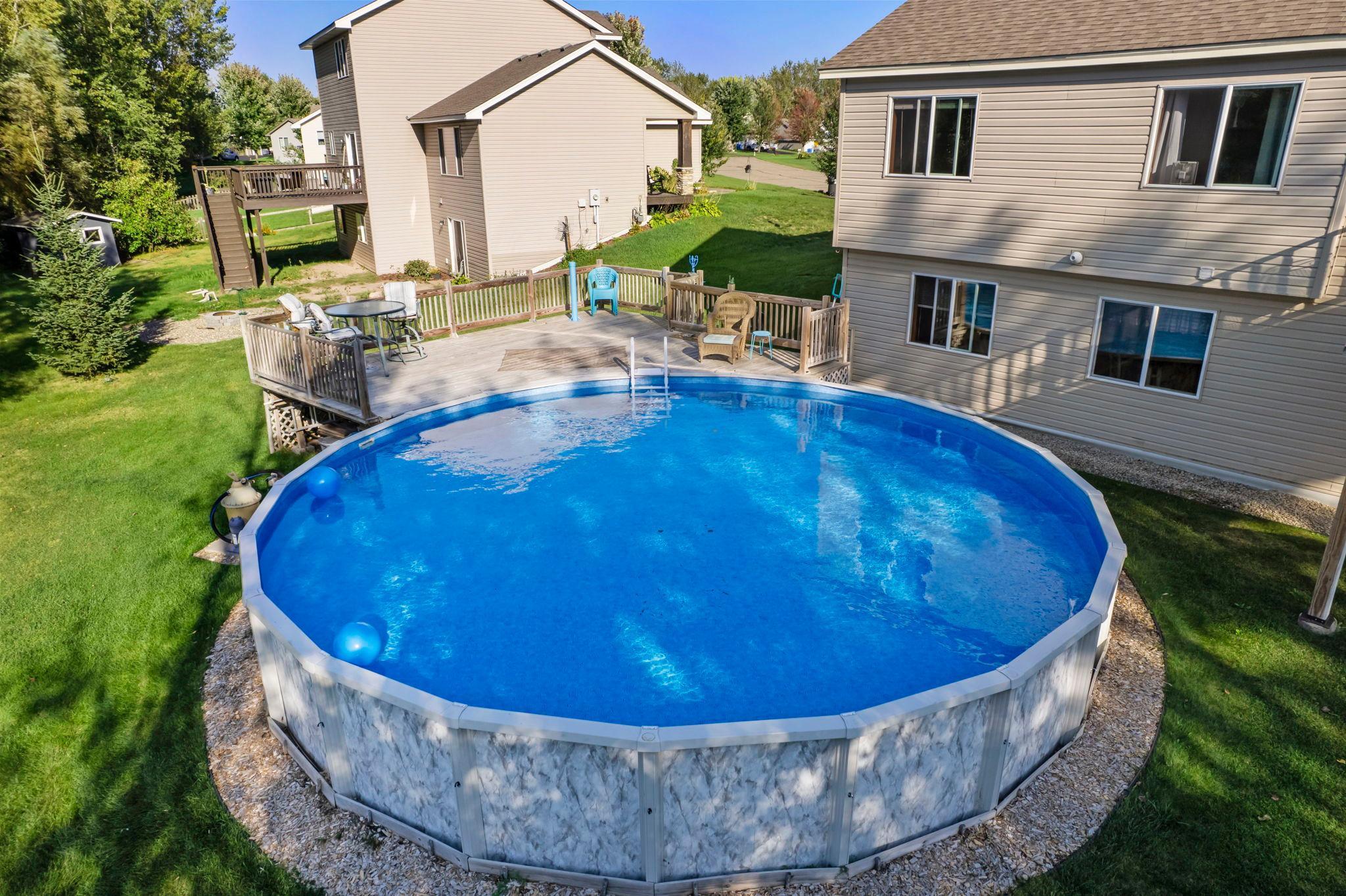 676 Elins Lake Road SE