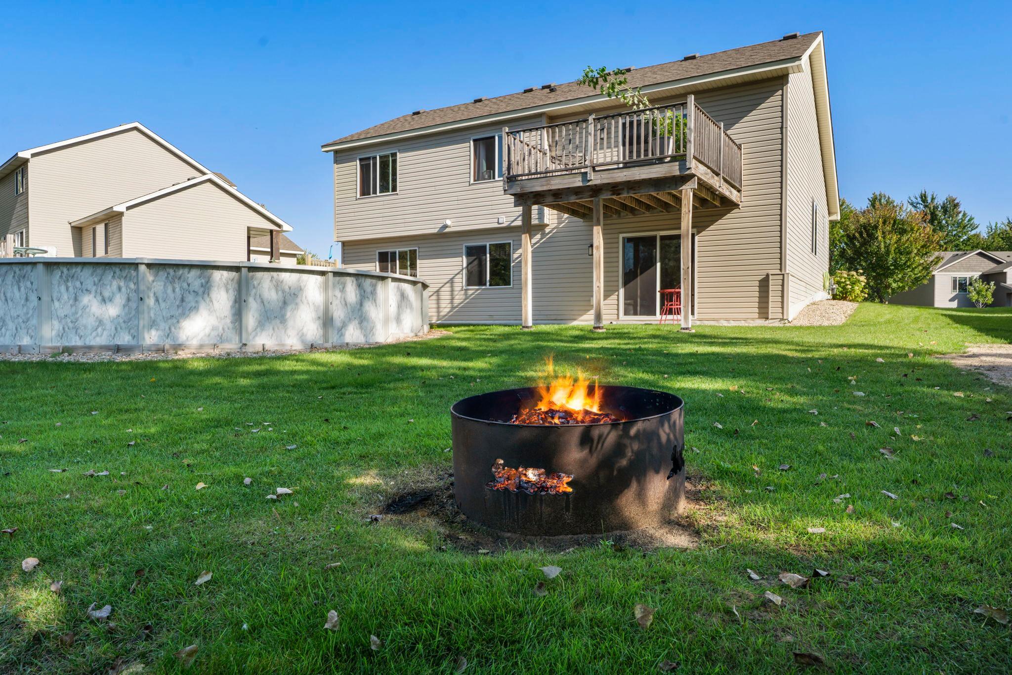 676 Elins Lake Road SE