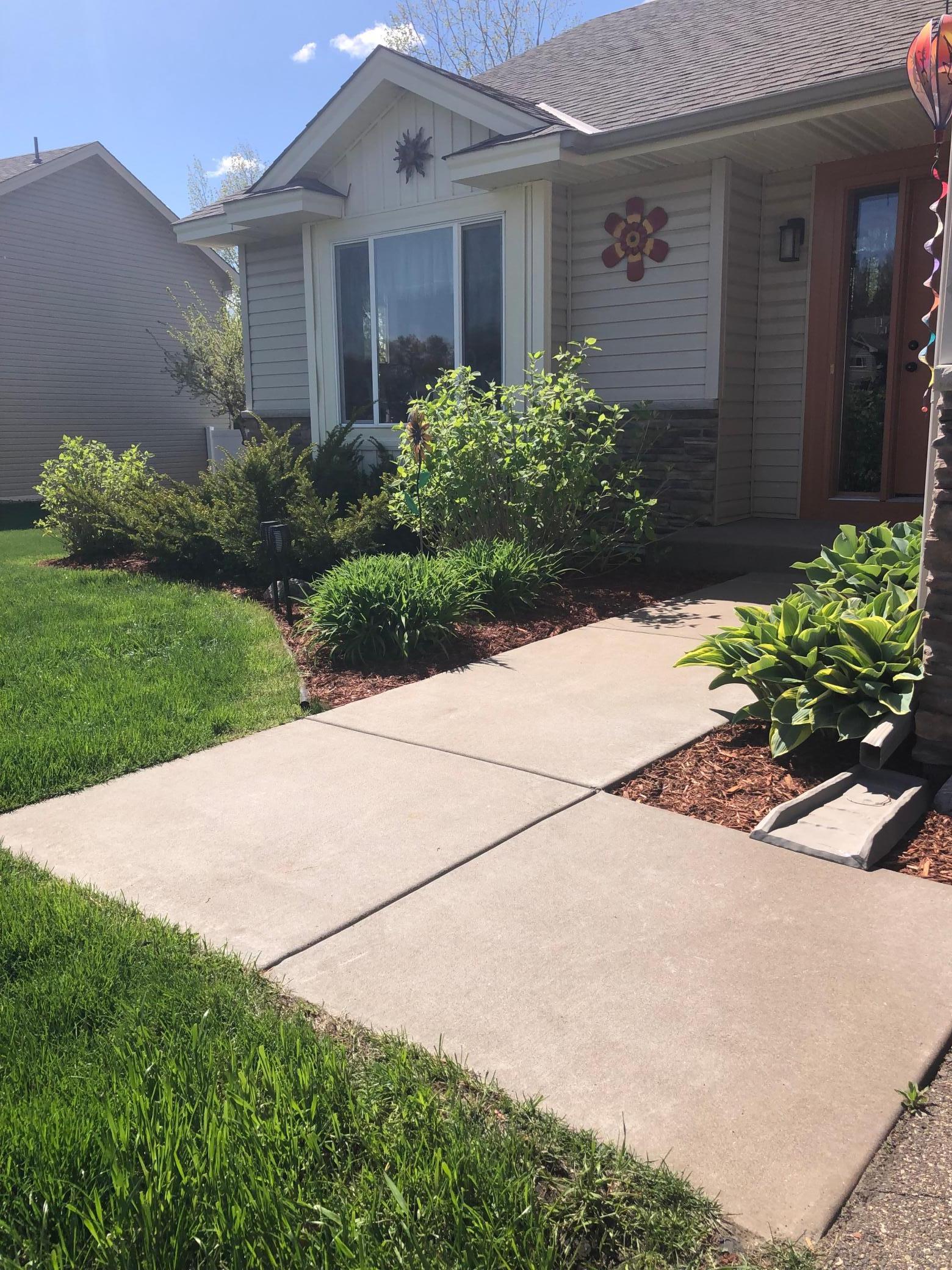 676 Elins Lake Road SE