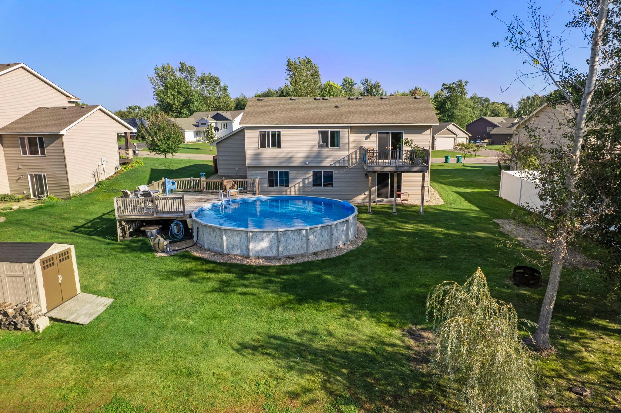 676 Elins Lake Road SE