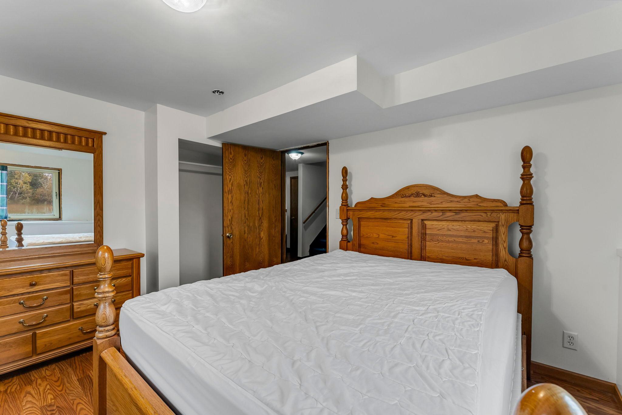 24923 Durant Street NE