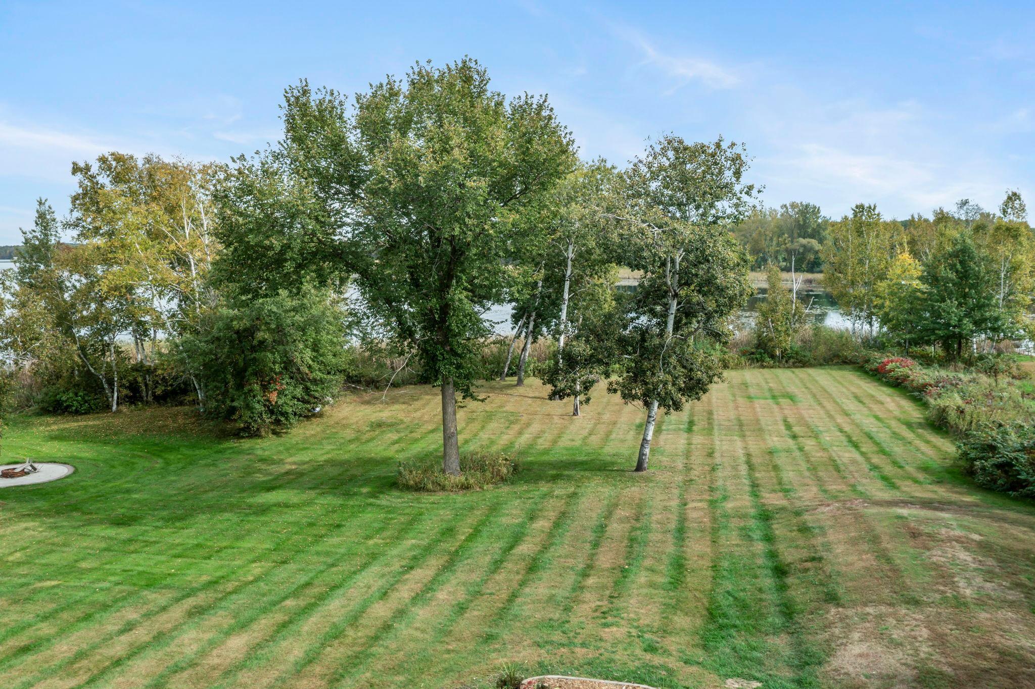 31883 Lakeway Drive NE