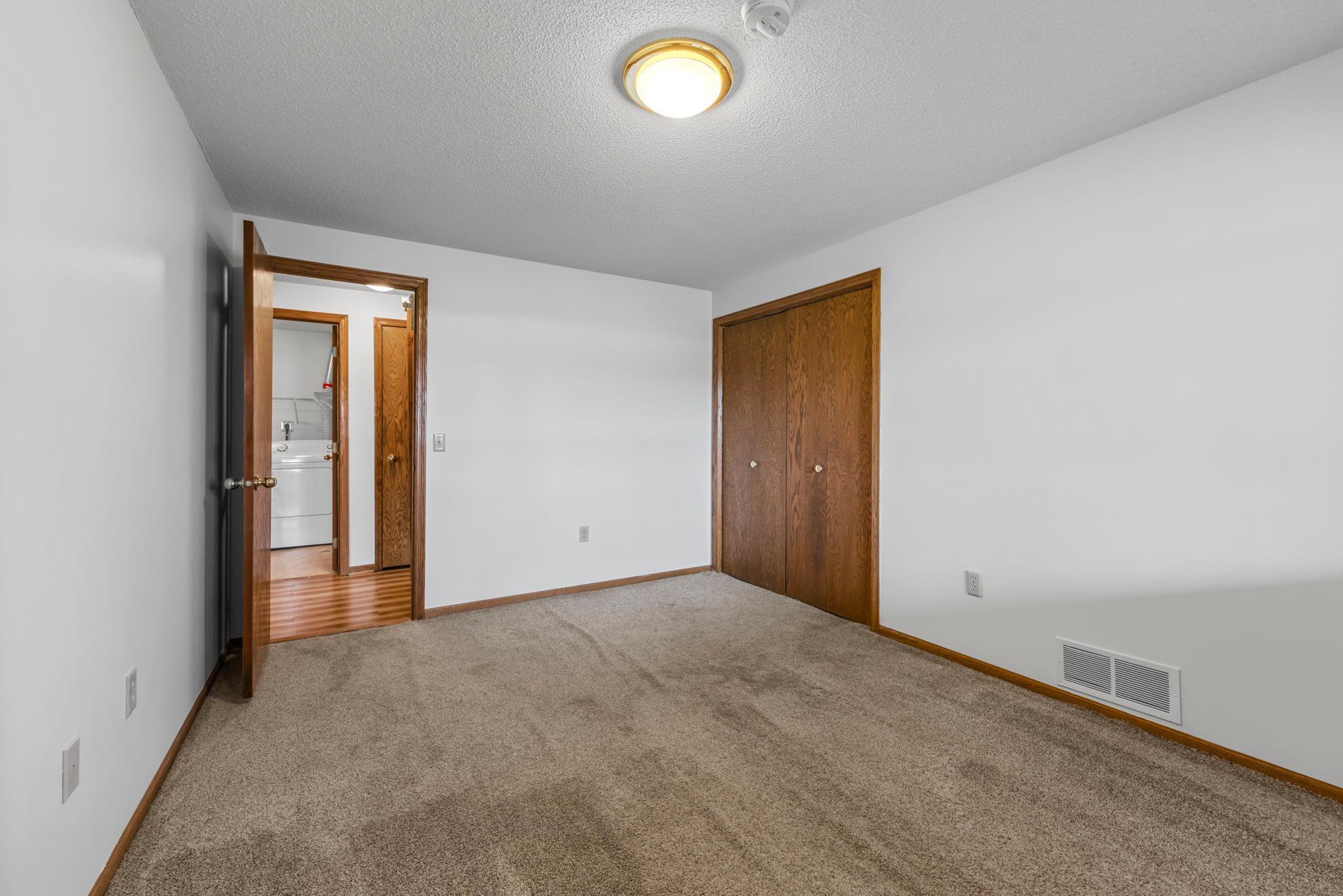 31883 Lakeway Drive NE