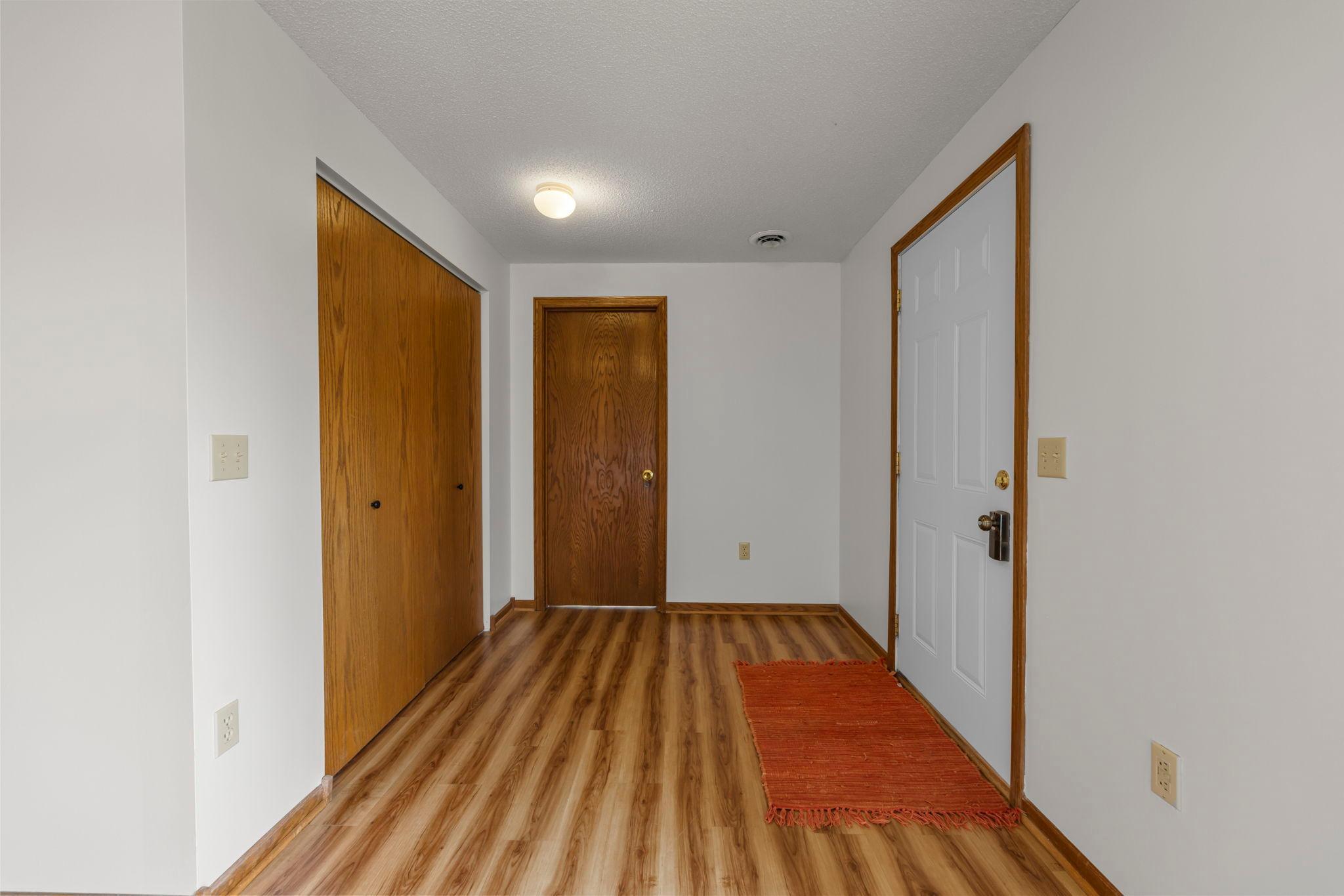 31883 Lakeway Drive NE