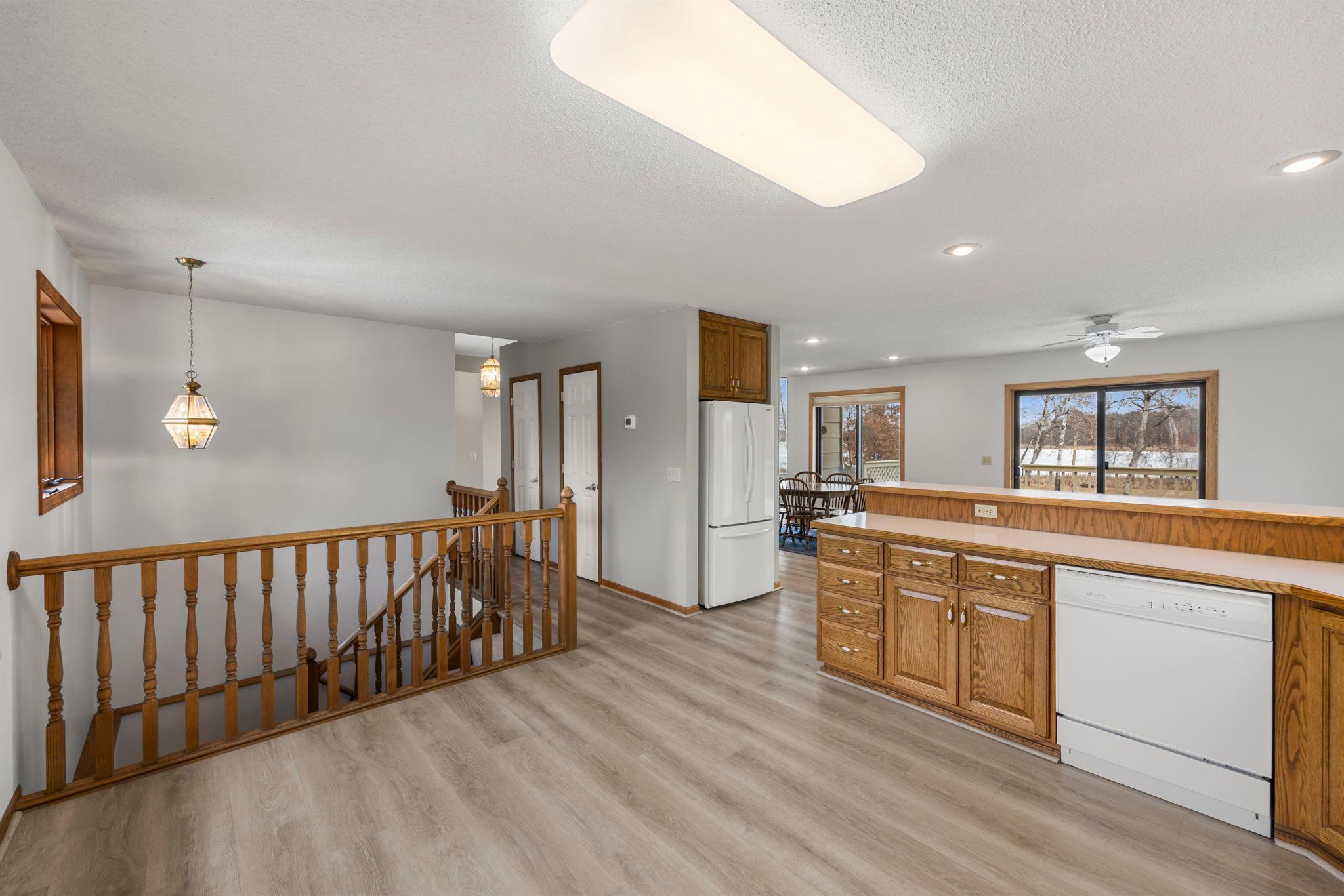 31883 Lakeway Drive NE