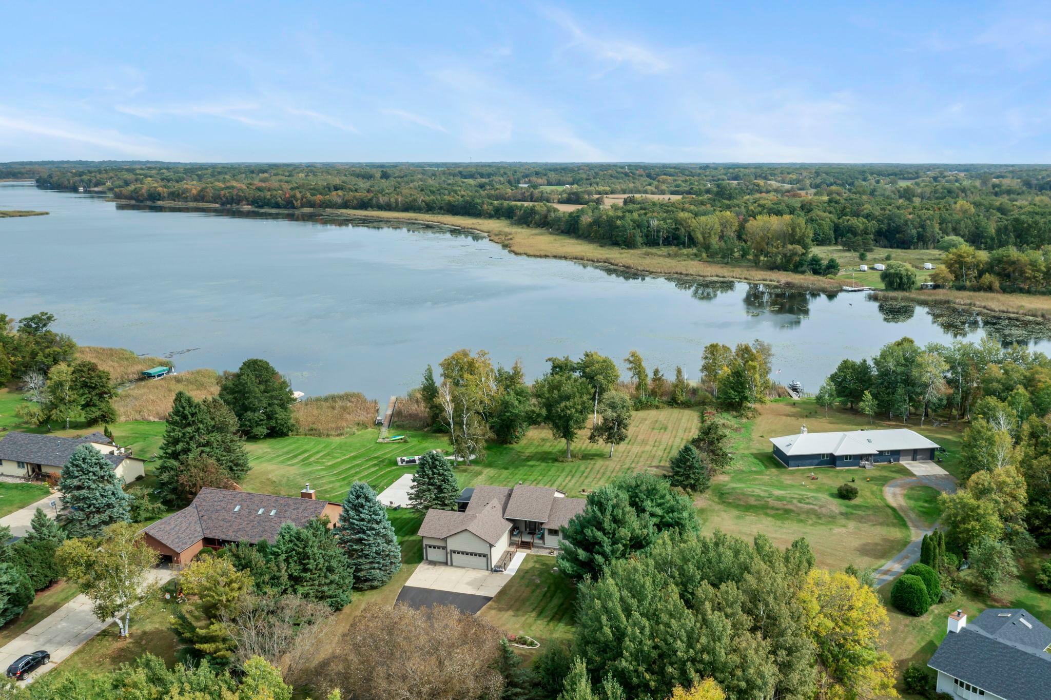 31883 Lakeway Drive NE