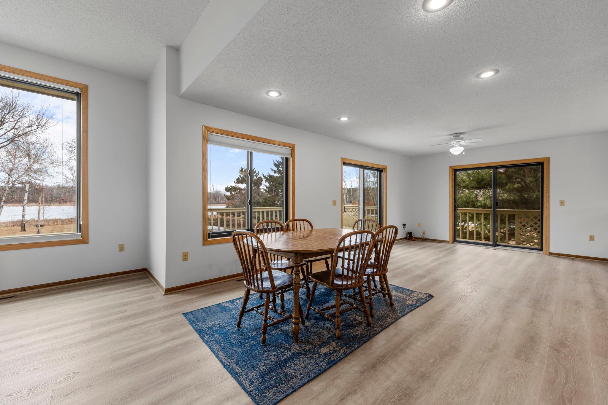 31883 Lakeway Drive NE