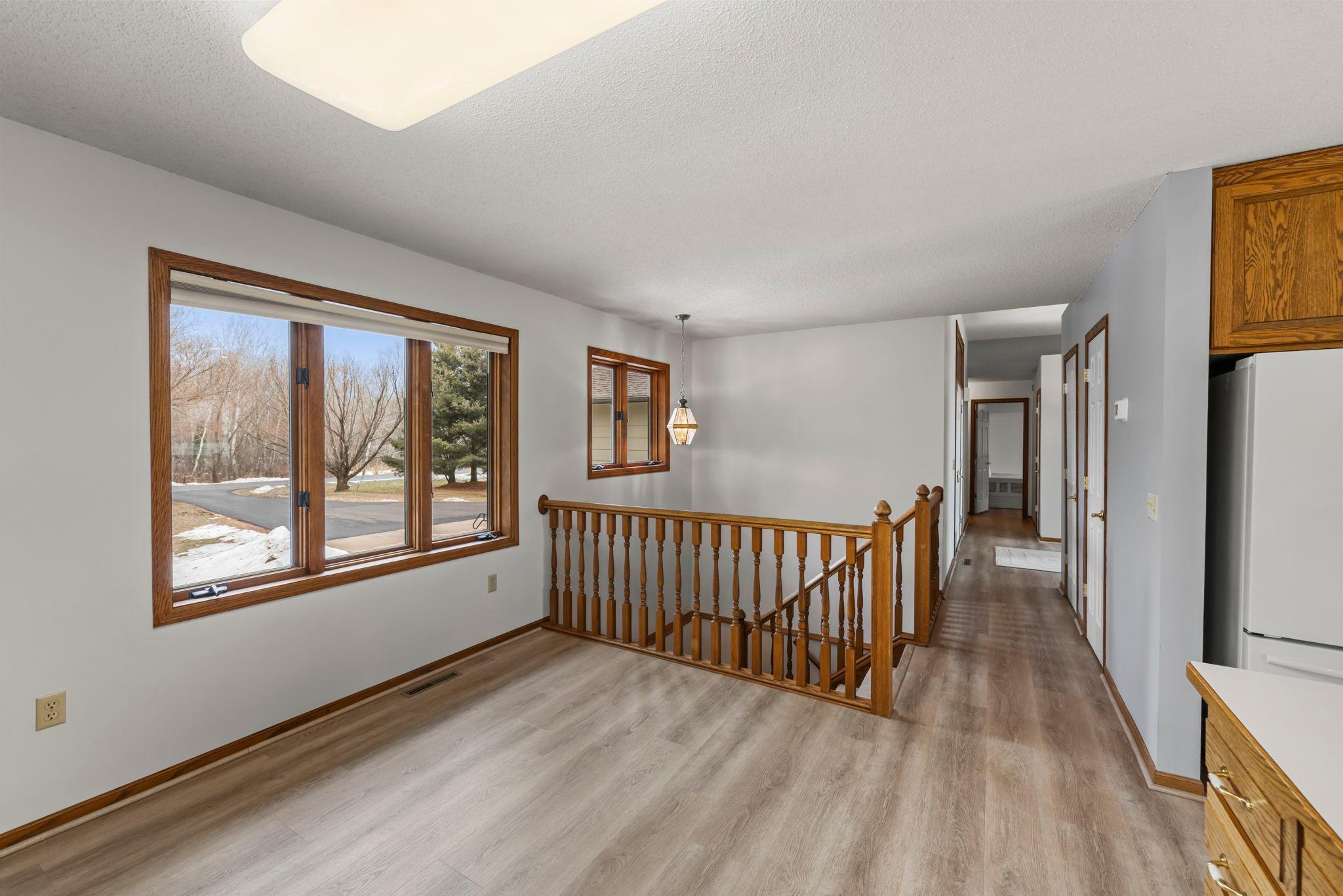 31883 Lakeway Drive NE