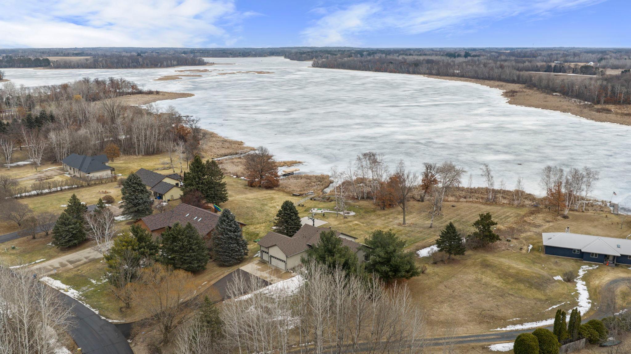 31883 Lakeway Drive NE