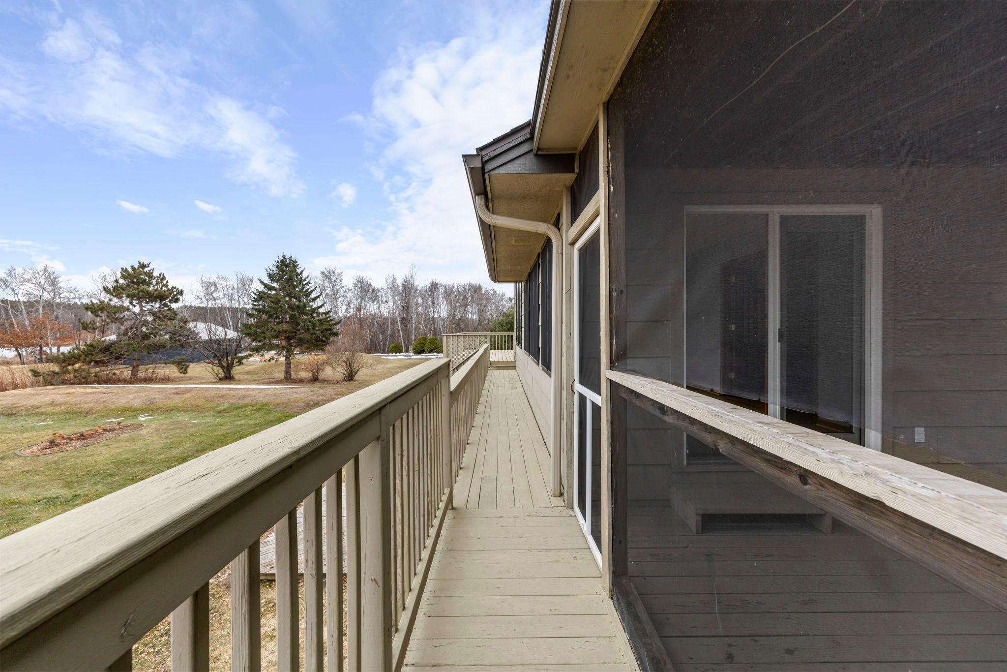 31883 Lakeway Drive NE