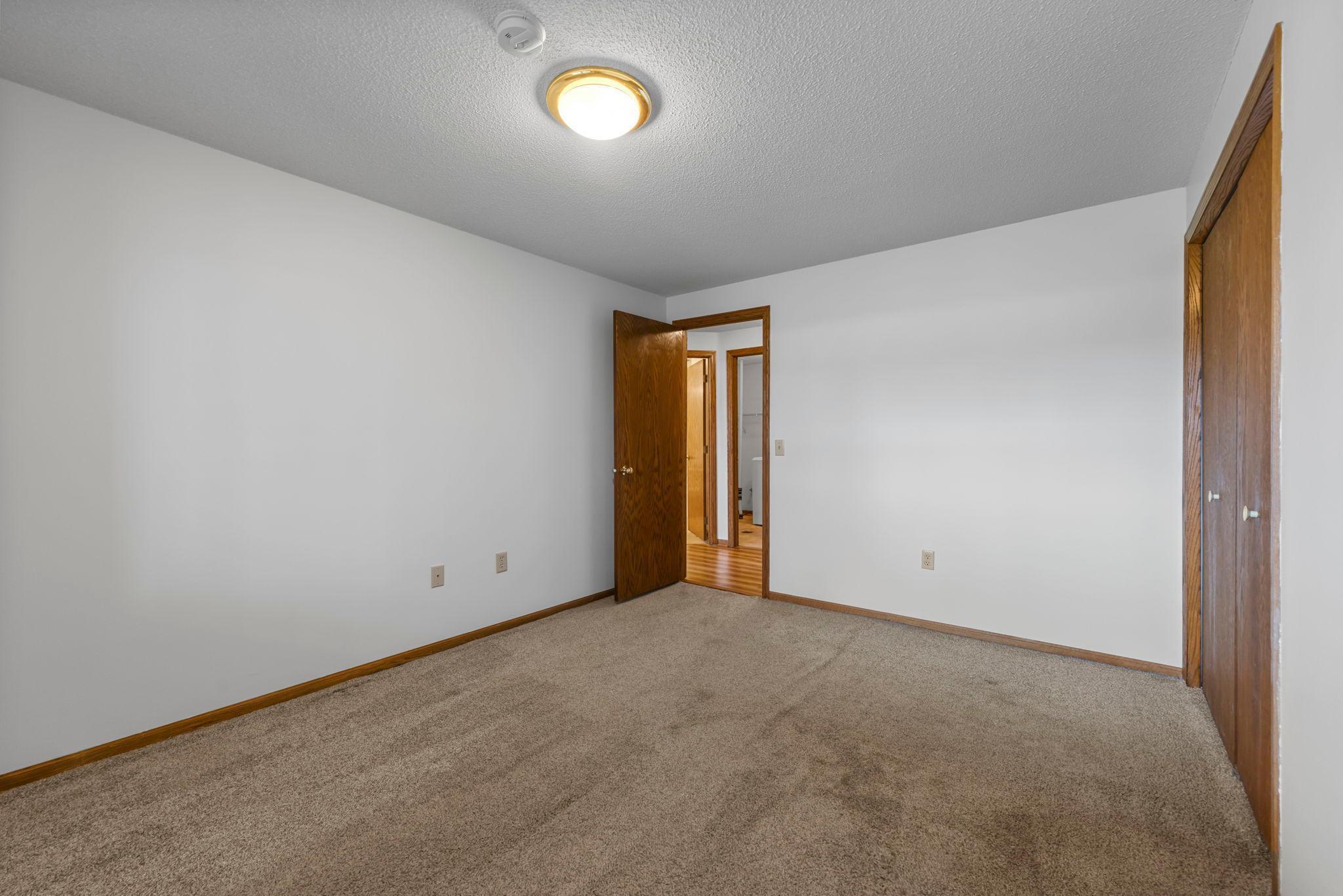 31883 Lakeway Drive NE