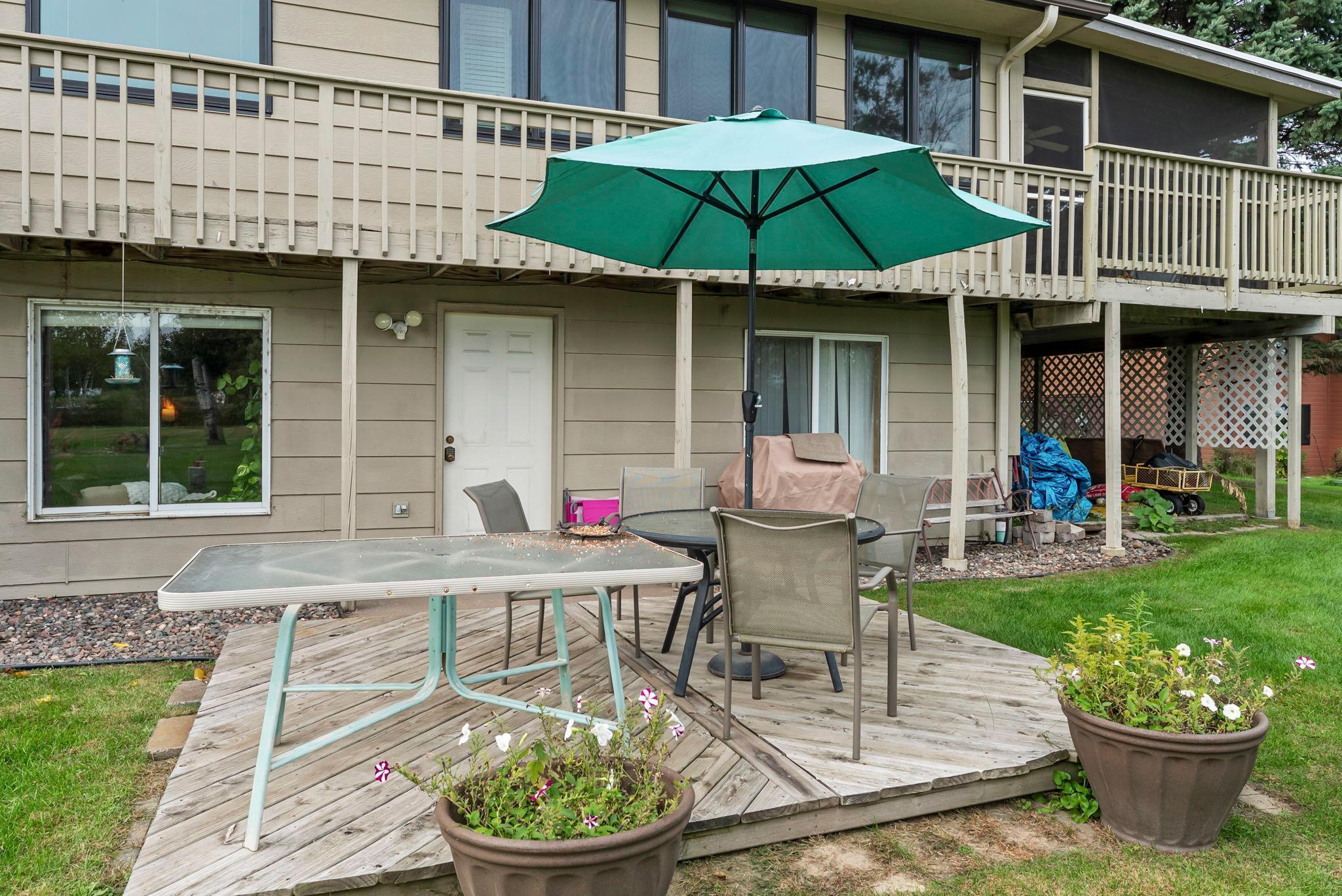 31883 Lakeway Drive NE