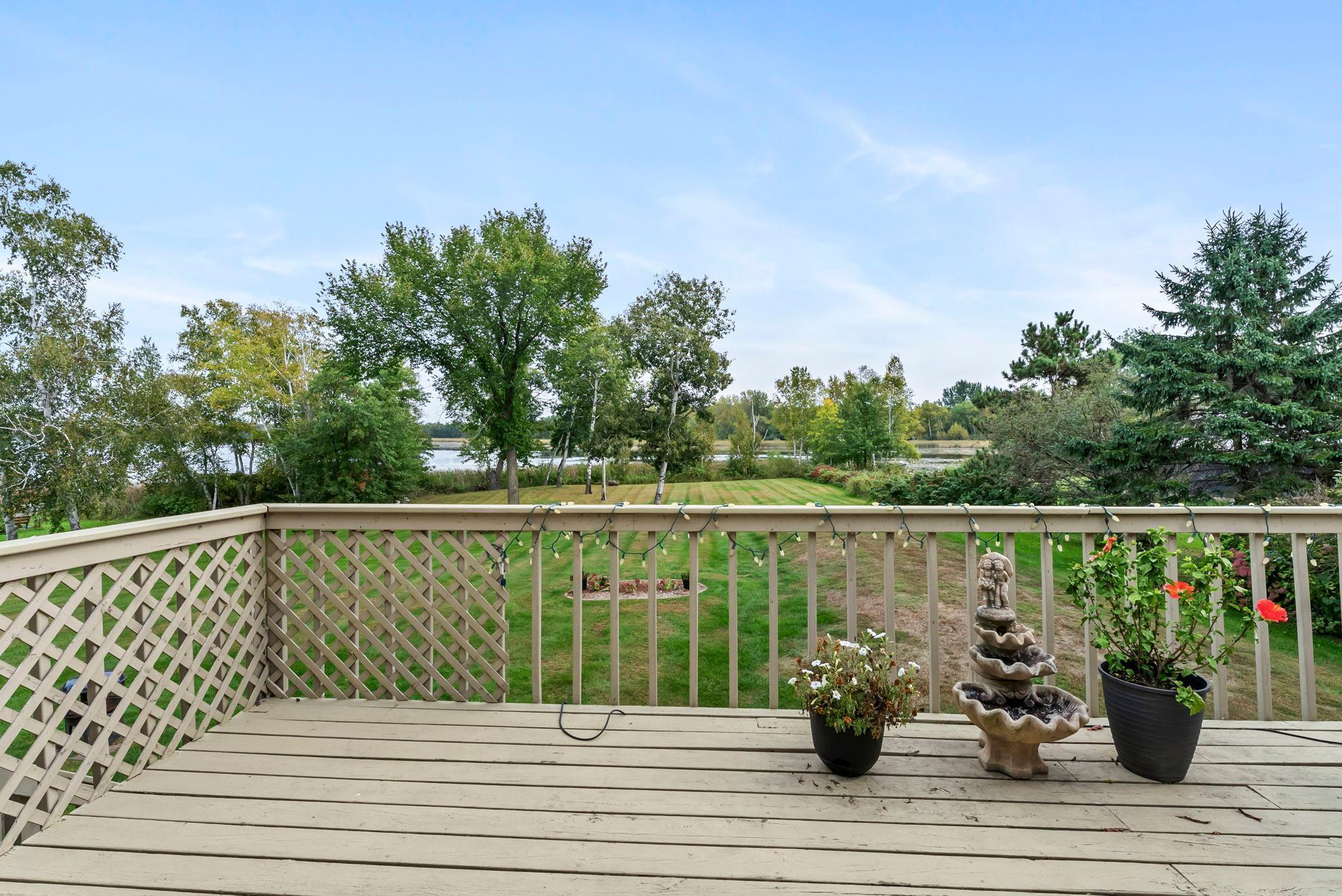 31883 Lakeway Drive NE