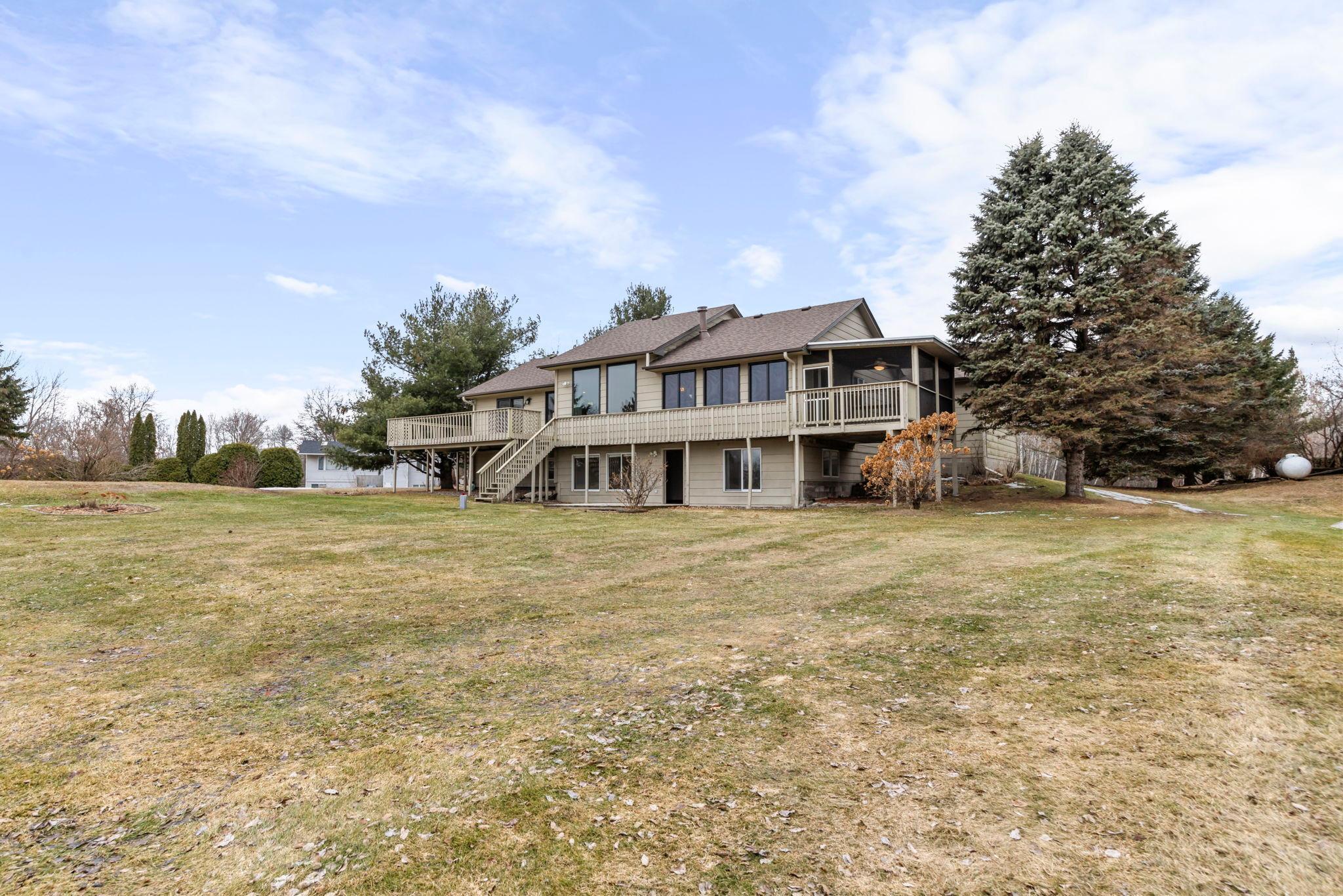 31883 Lakeway Drive NE