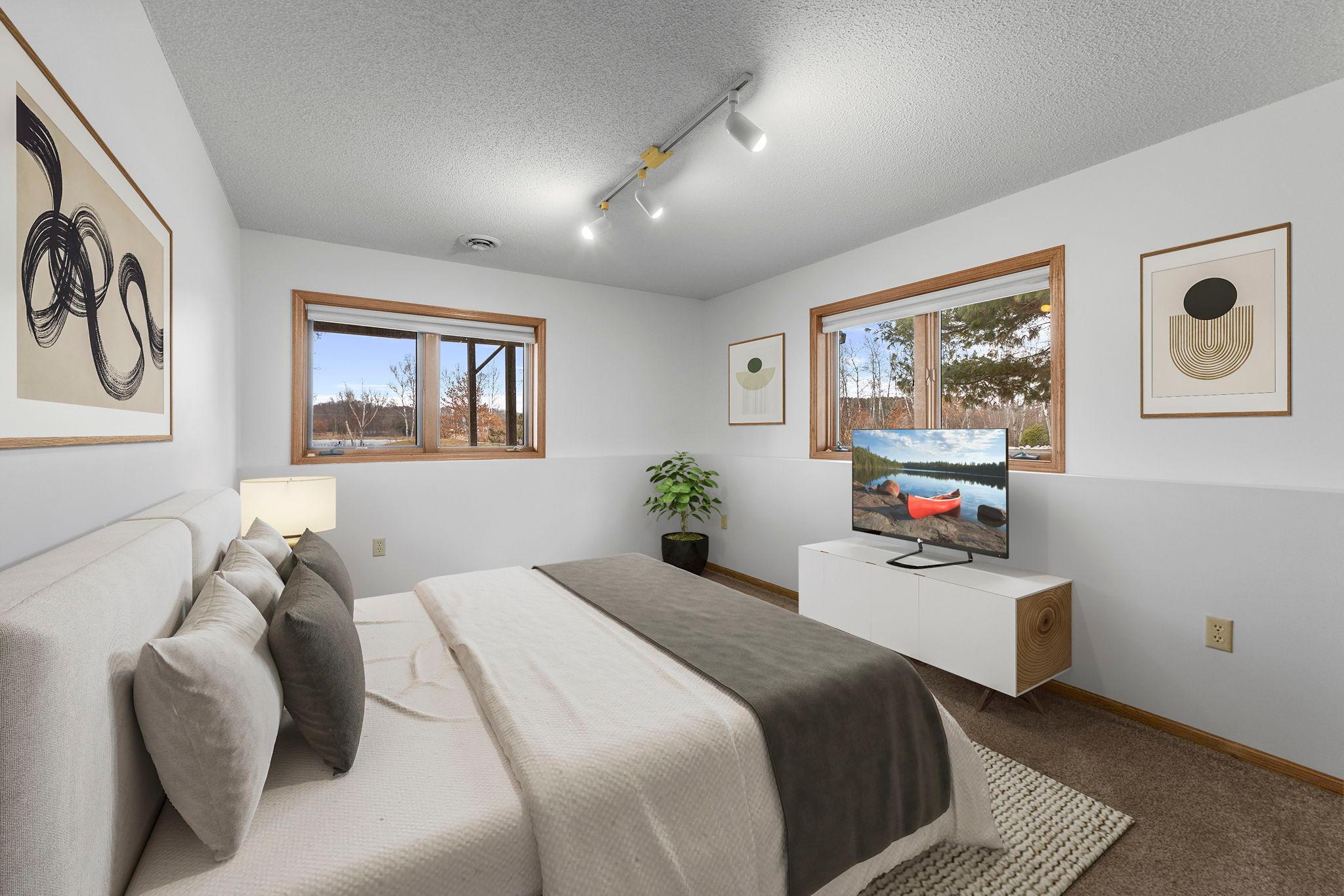 31883 Lakeway Drive NE