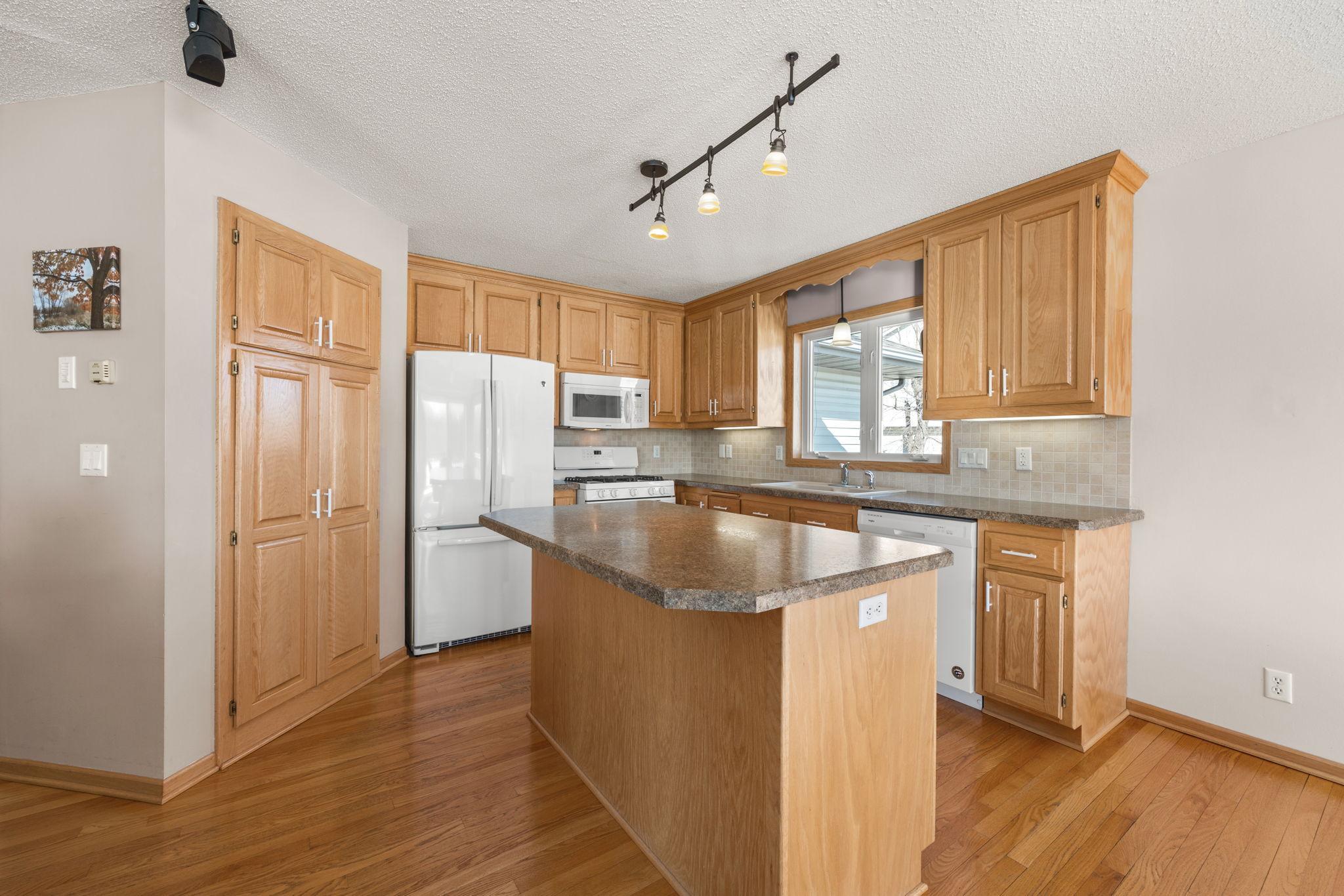 8755 Coral Sea Court NE