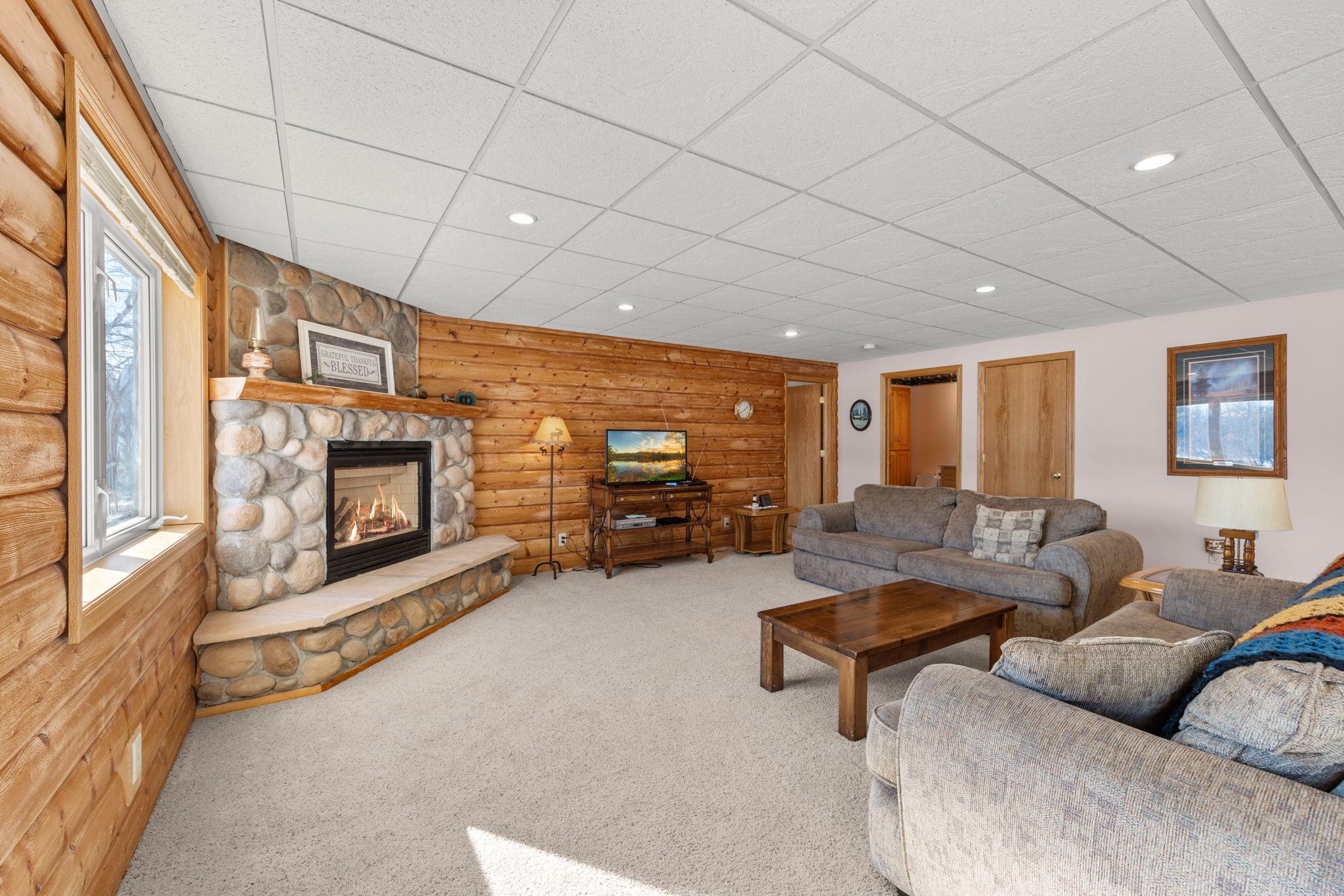 8755 Coral Sea Court NE