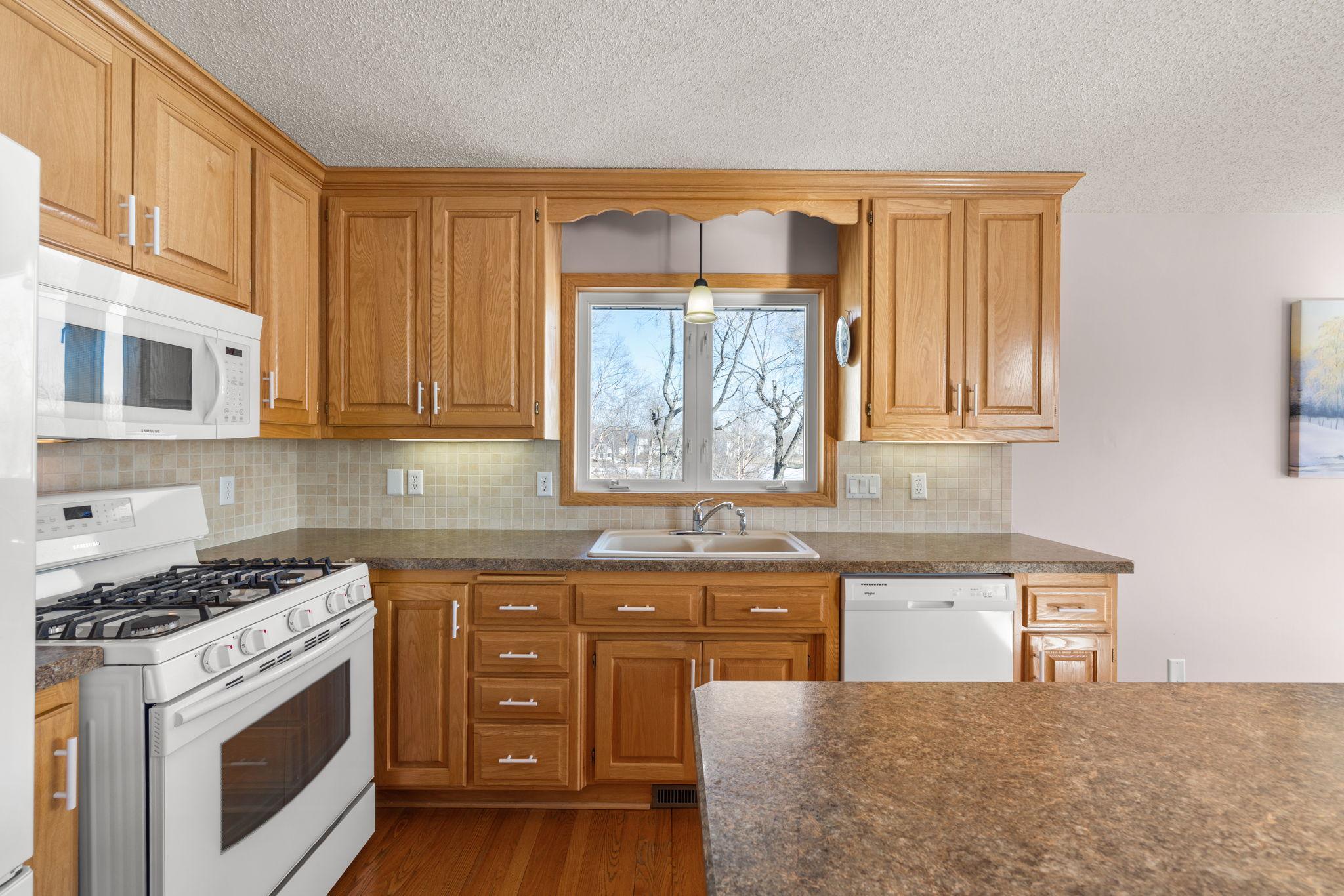 8755 Coral Sea Court NE