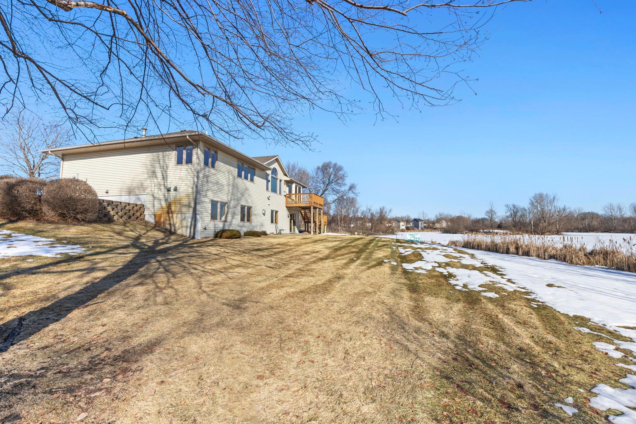 8755 Coral Sea Court NE