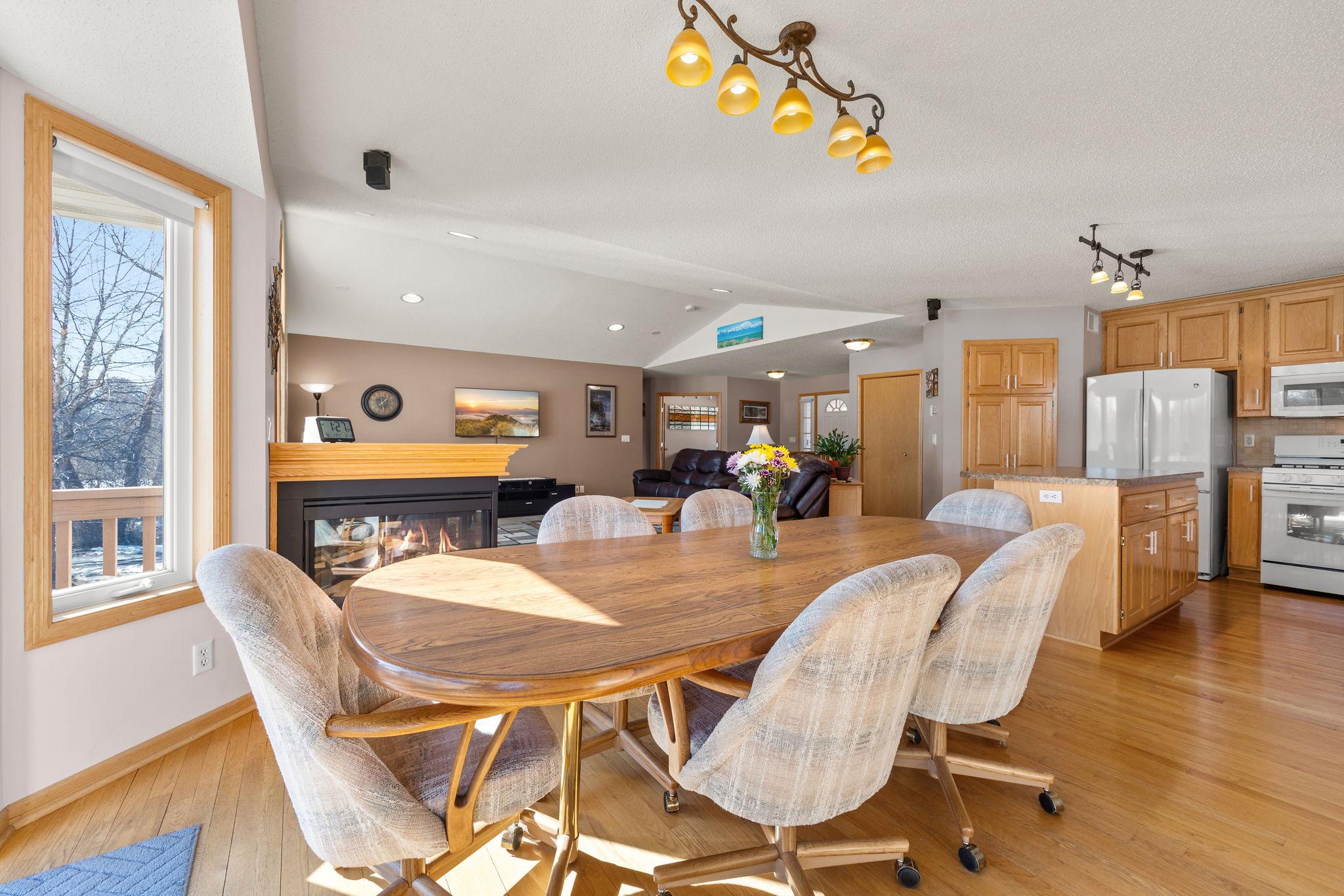 8755 Coral Sea Court NE