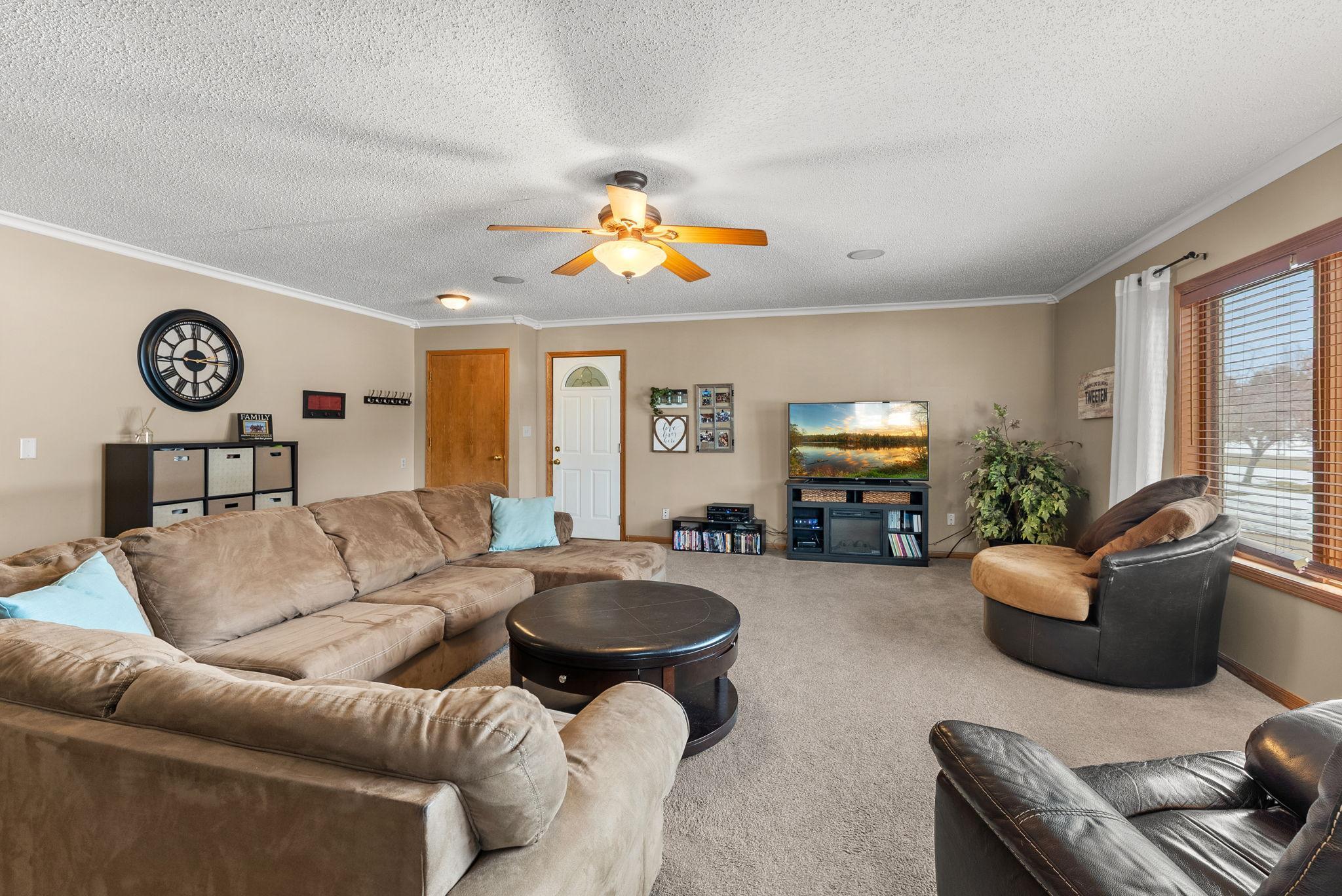 33584 Washington Street NE