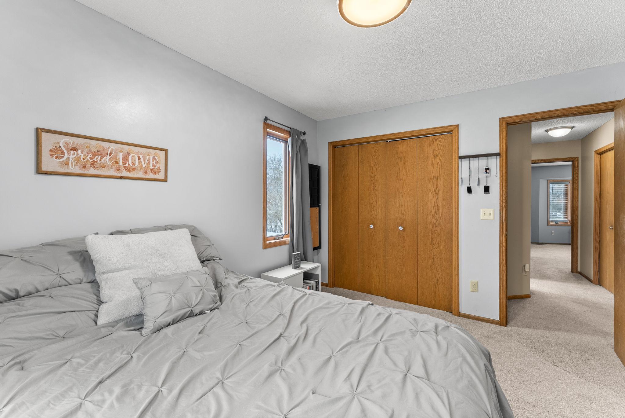 33584 Washington Street NE