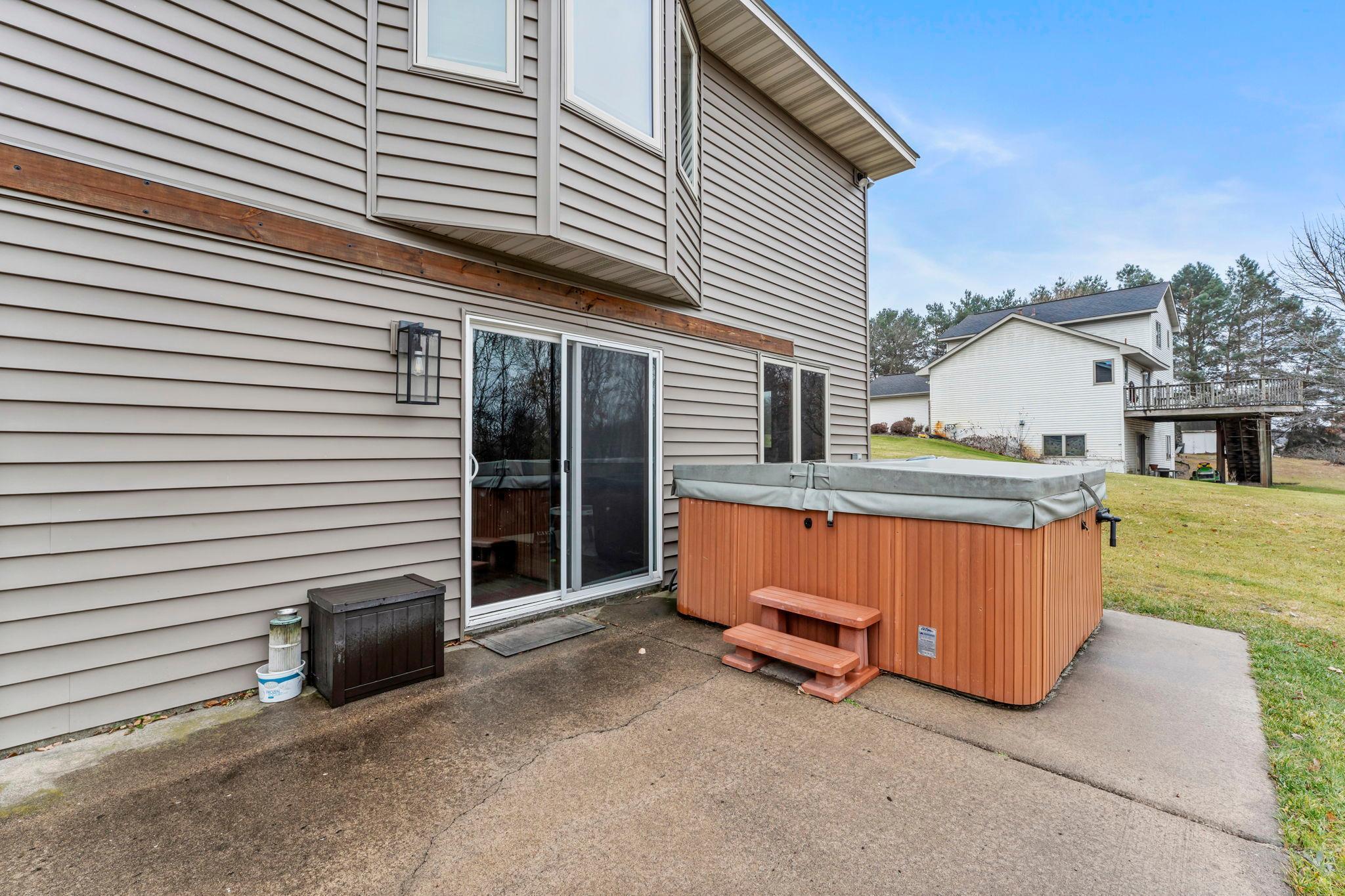 33584 Washington Street NE