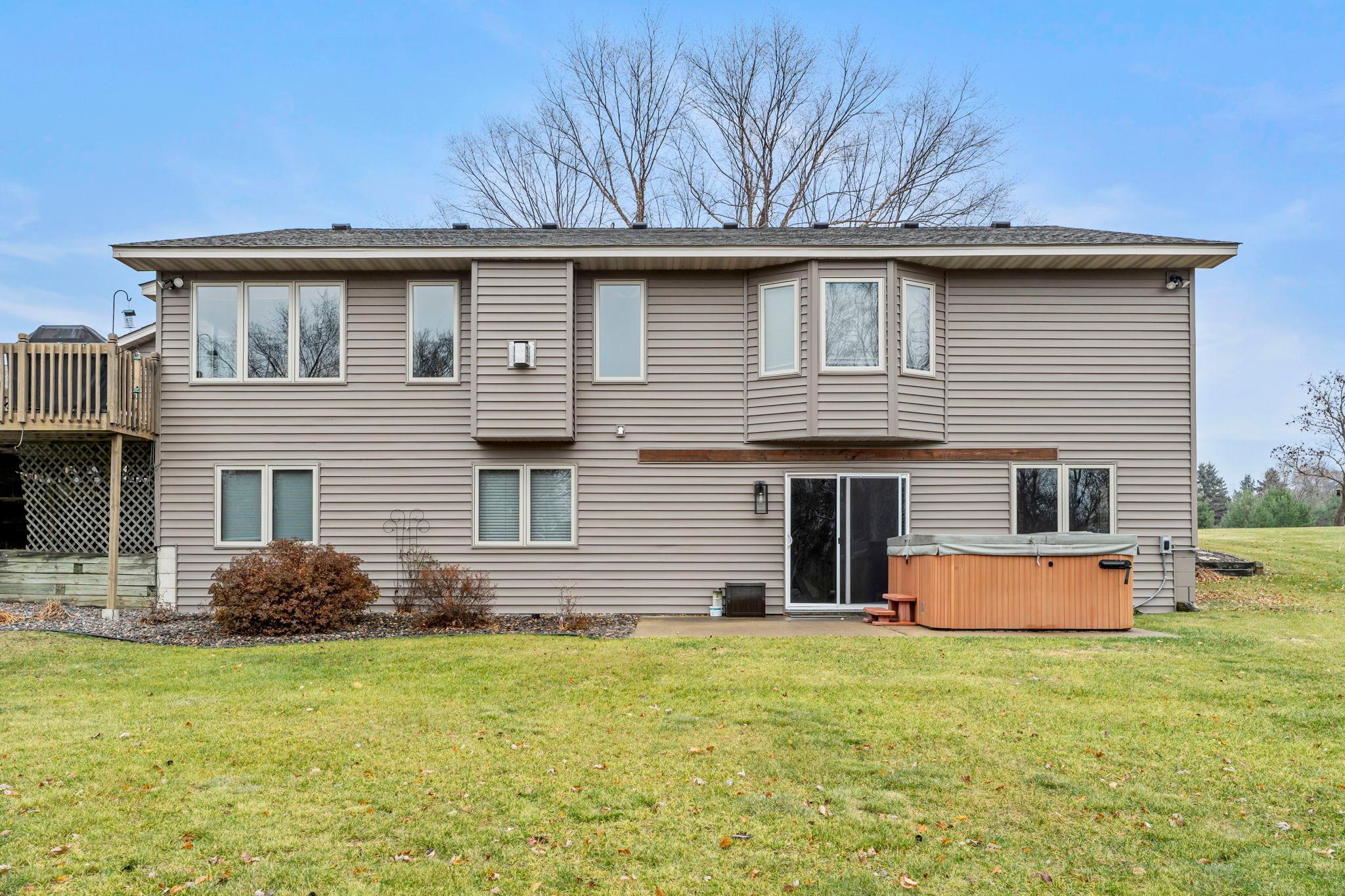 33584 Washington Street NE