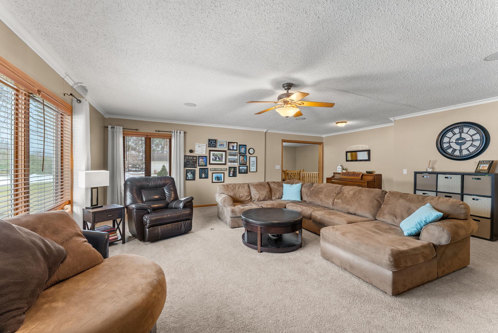 33584 Washington Street NE