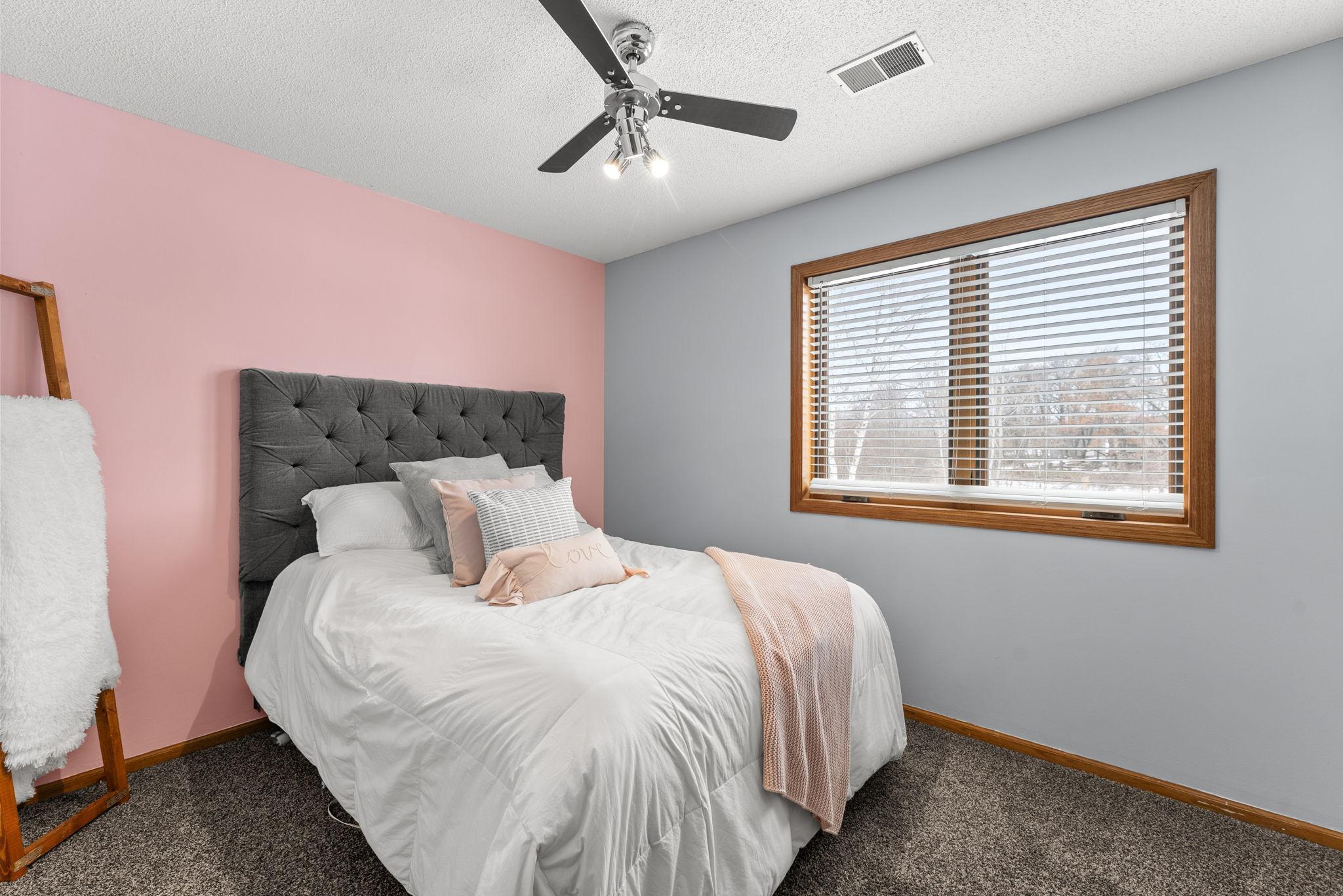 33584 Washington Street NE