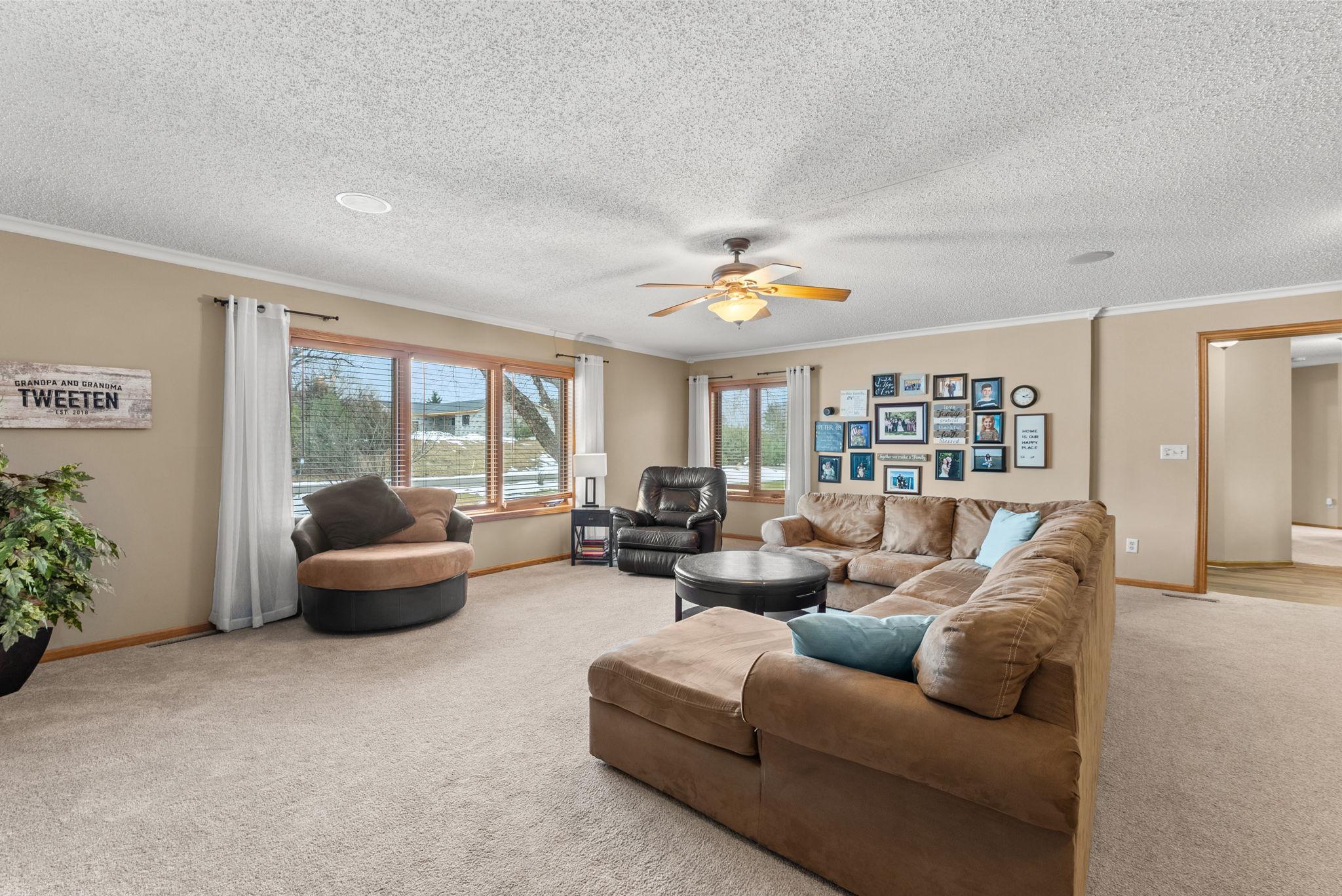 33584 Washington Street NE