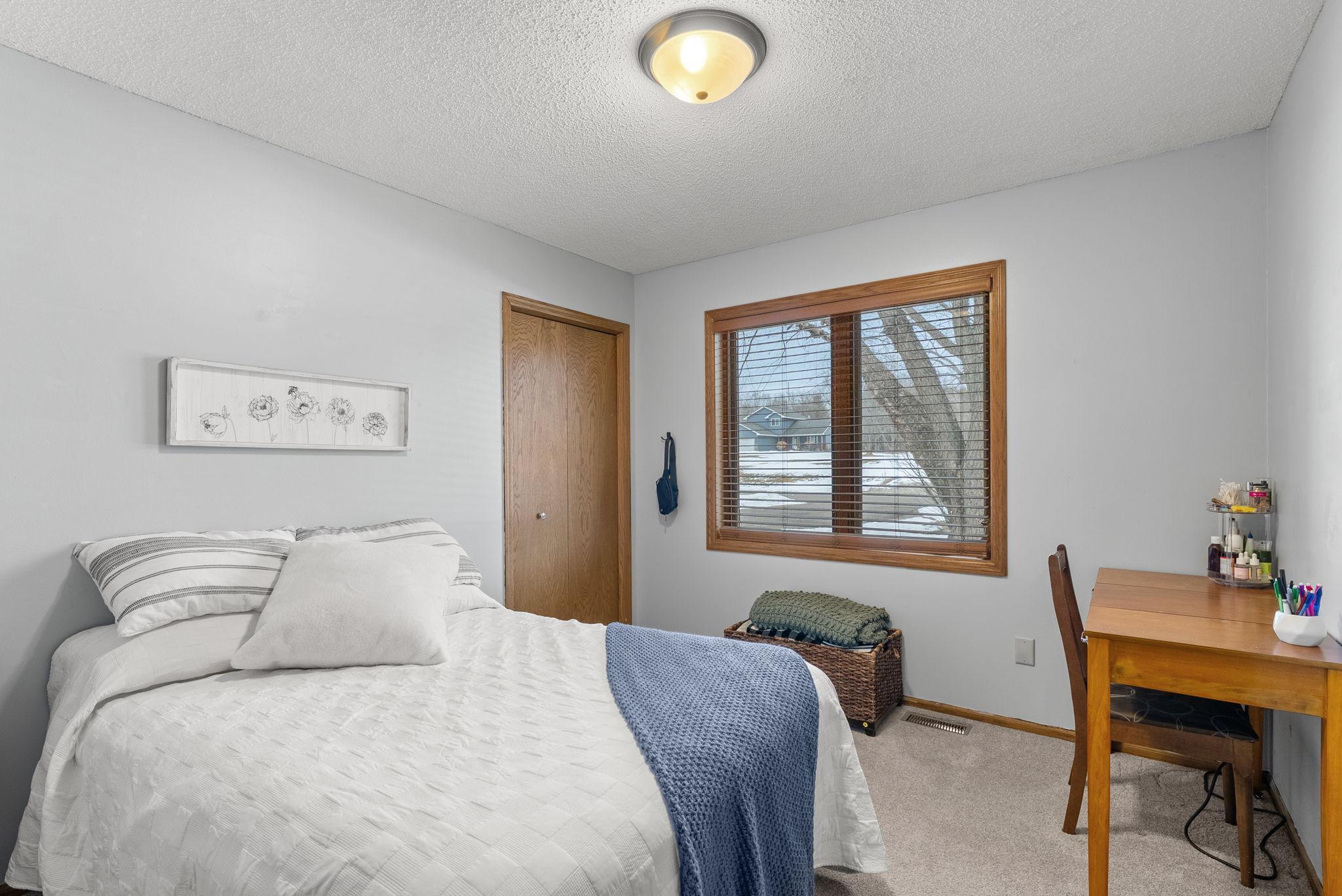 33584 Washington Street NE