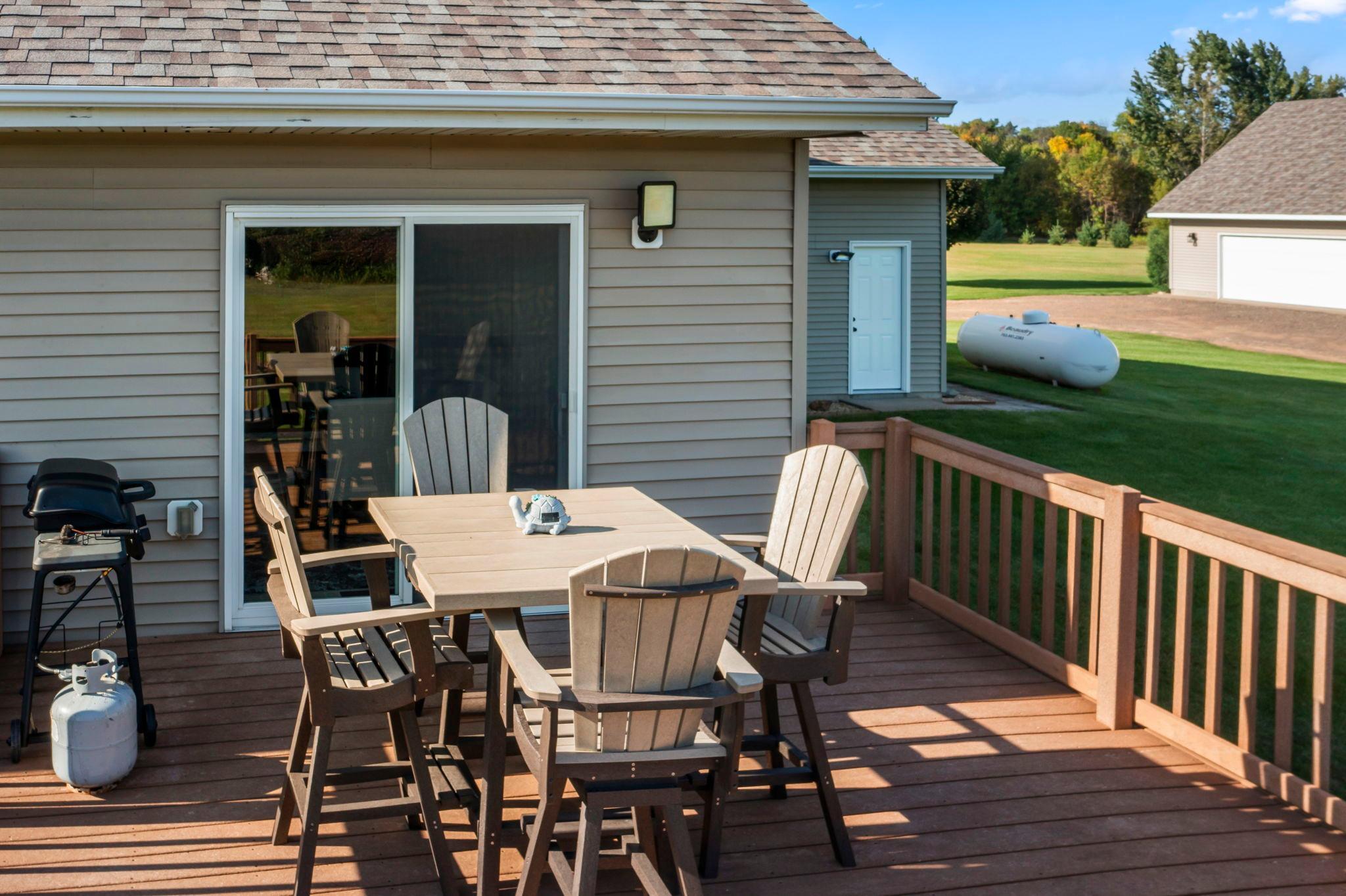 35219 Isetta Trail NE