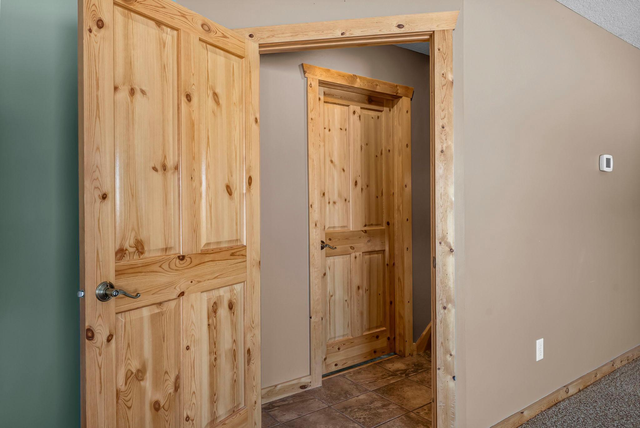 35219 Isetta Trail NE