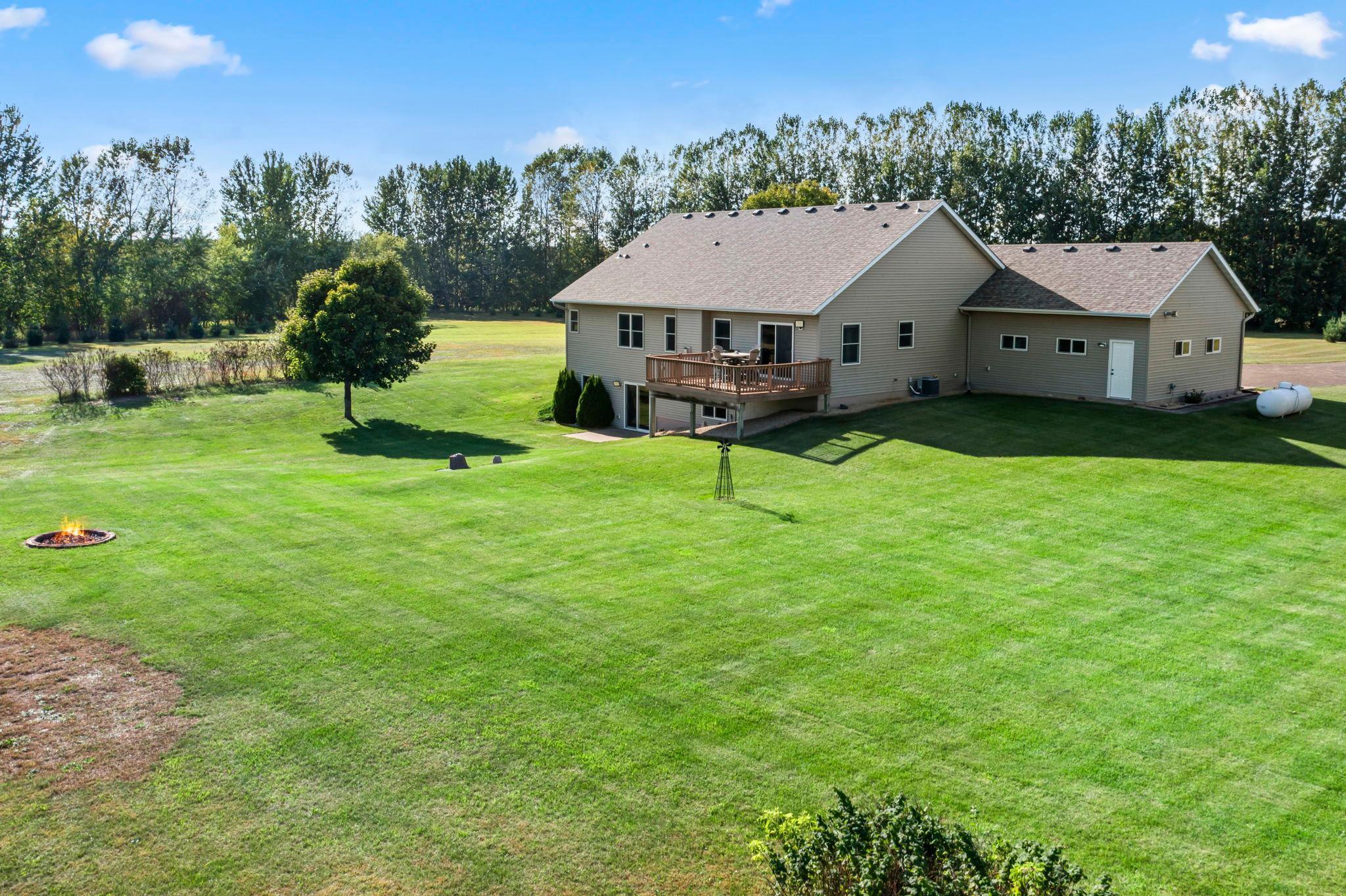 35219 Isetta Trail NE