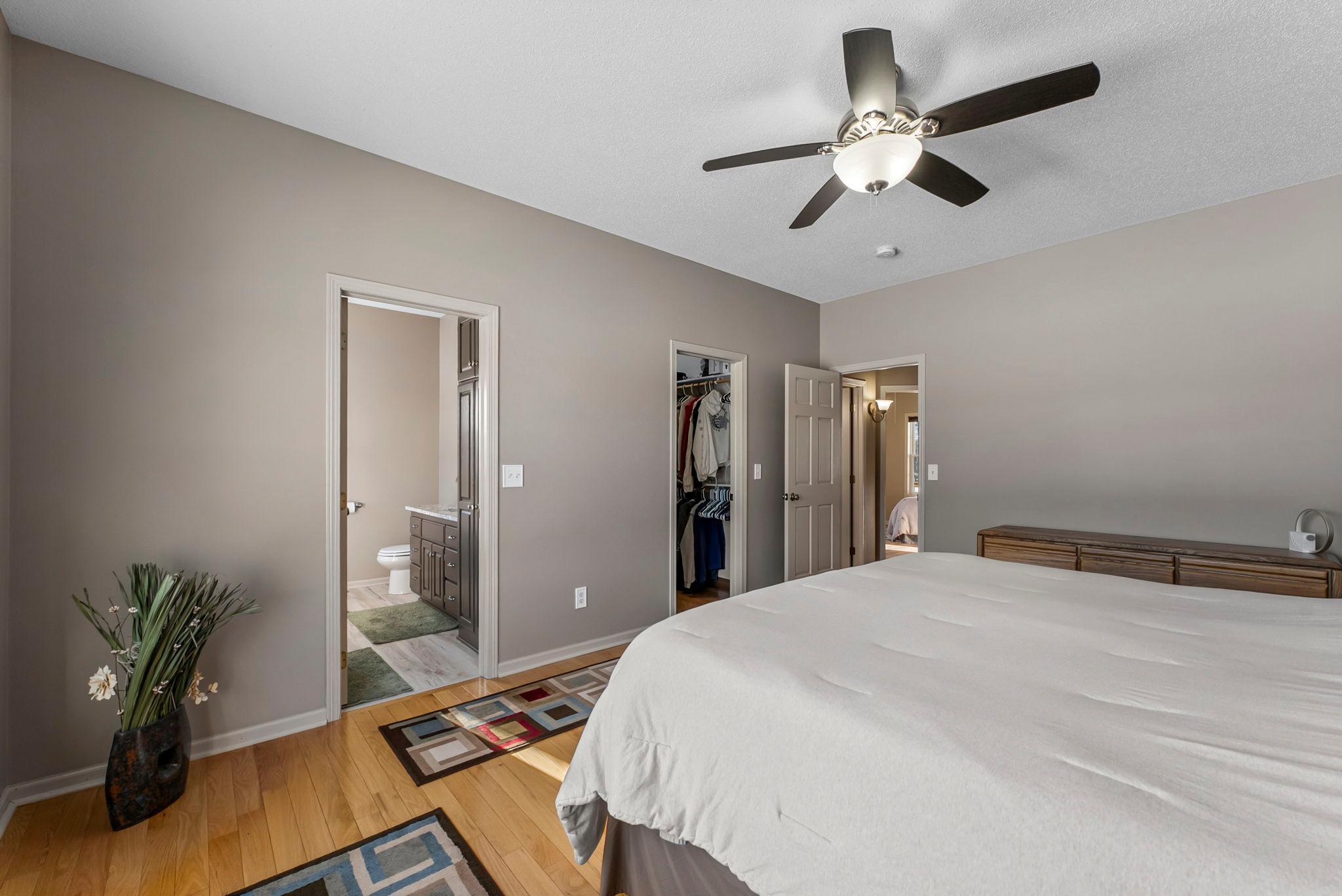 35219 Isetta Trail NE