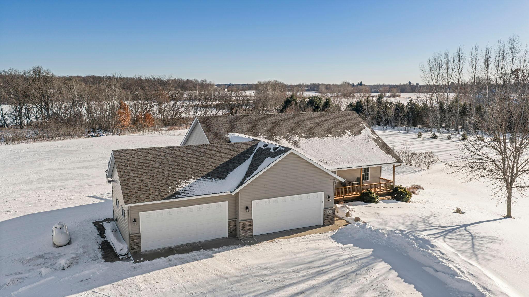 35219 Isetta Trail NE