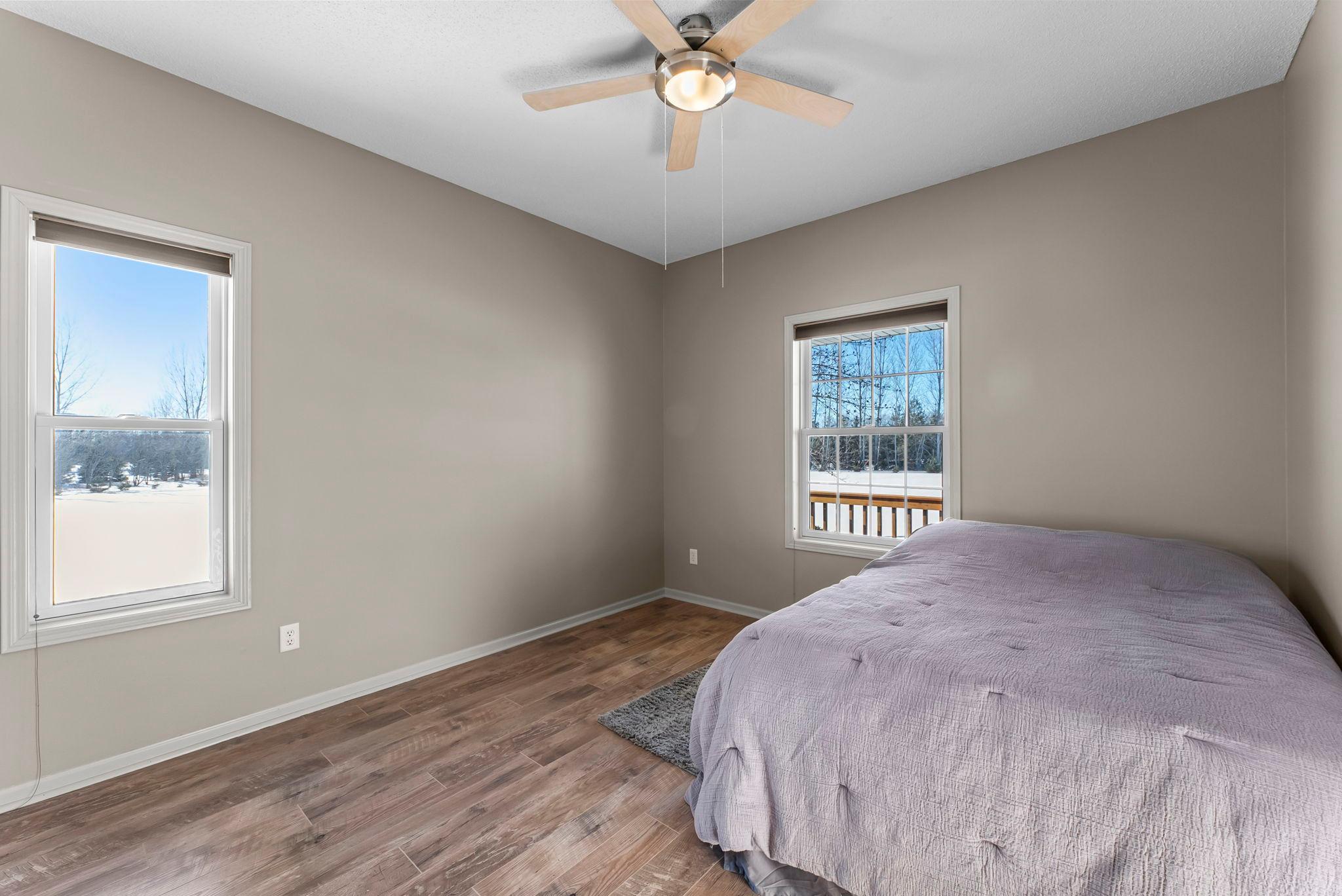 35219 Isetta Trail NE