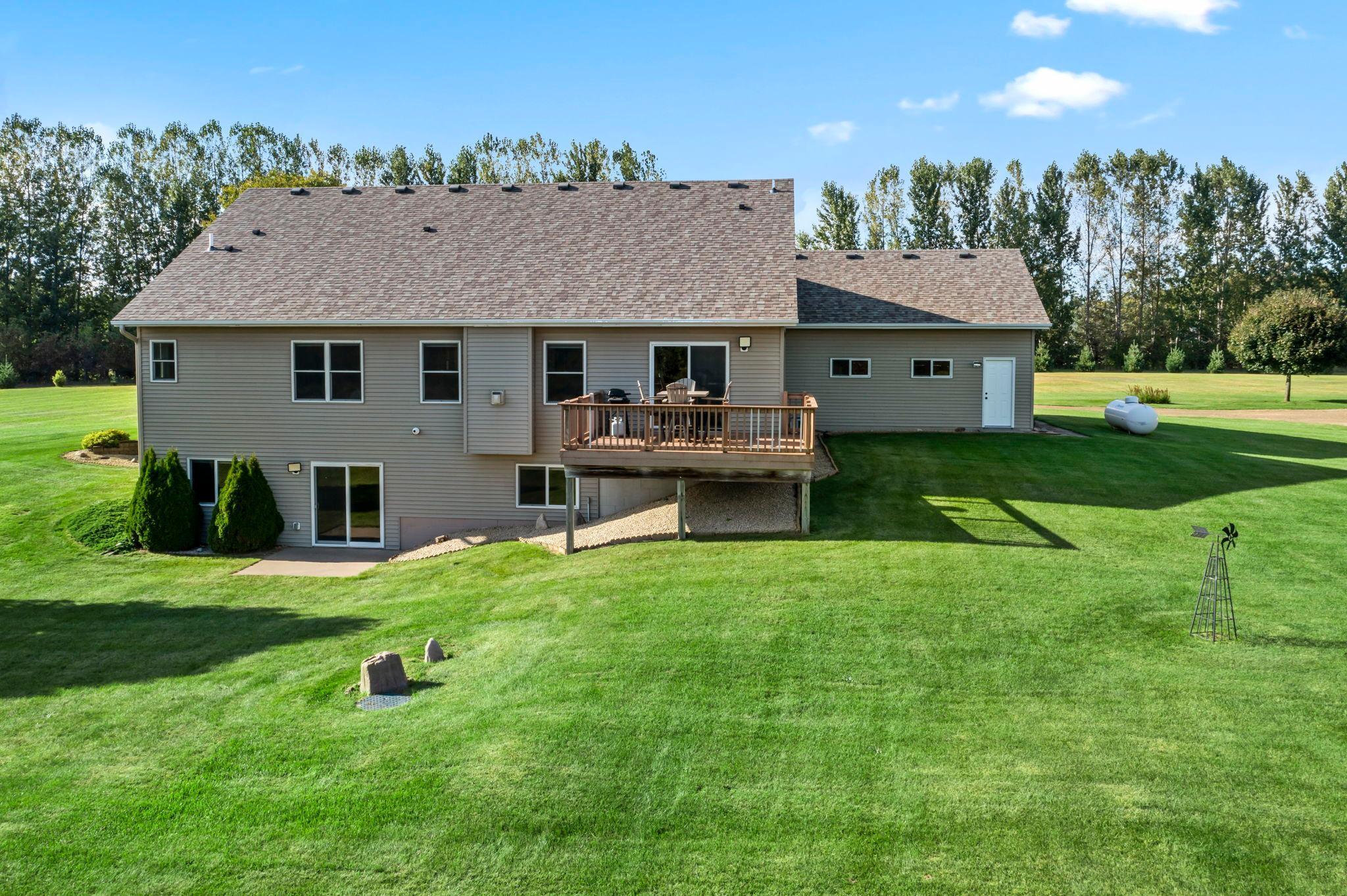 35219 Isetta Trail NE