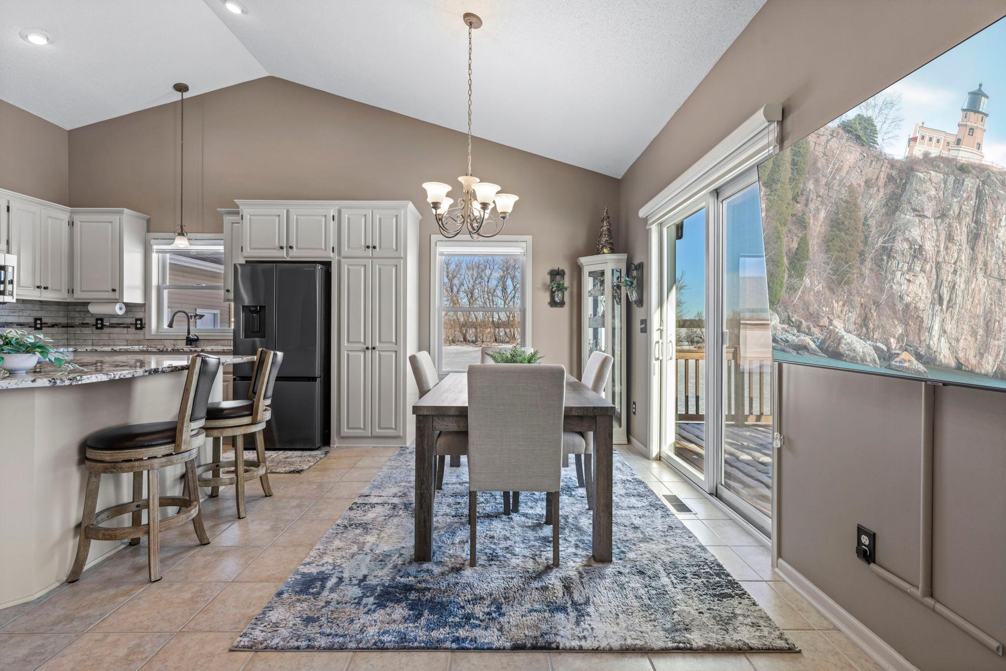 35219 Isetta Trail NE