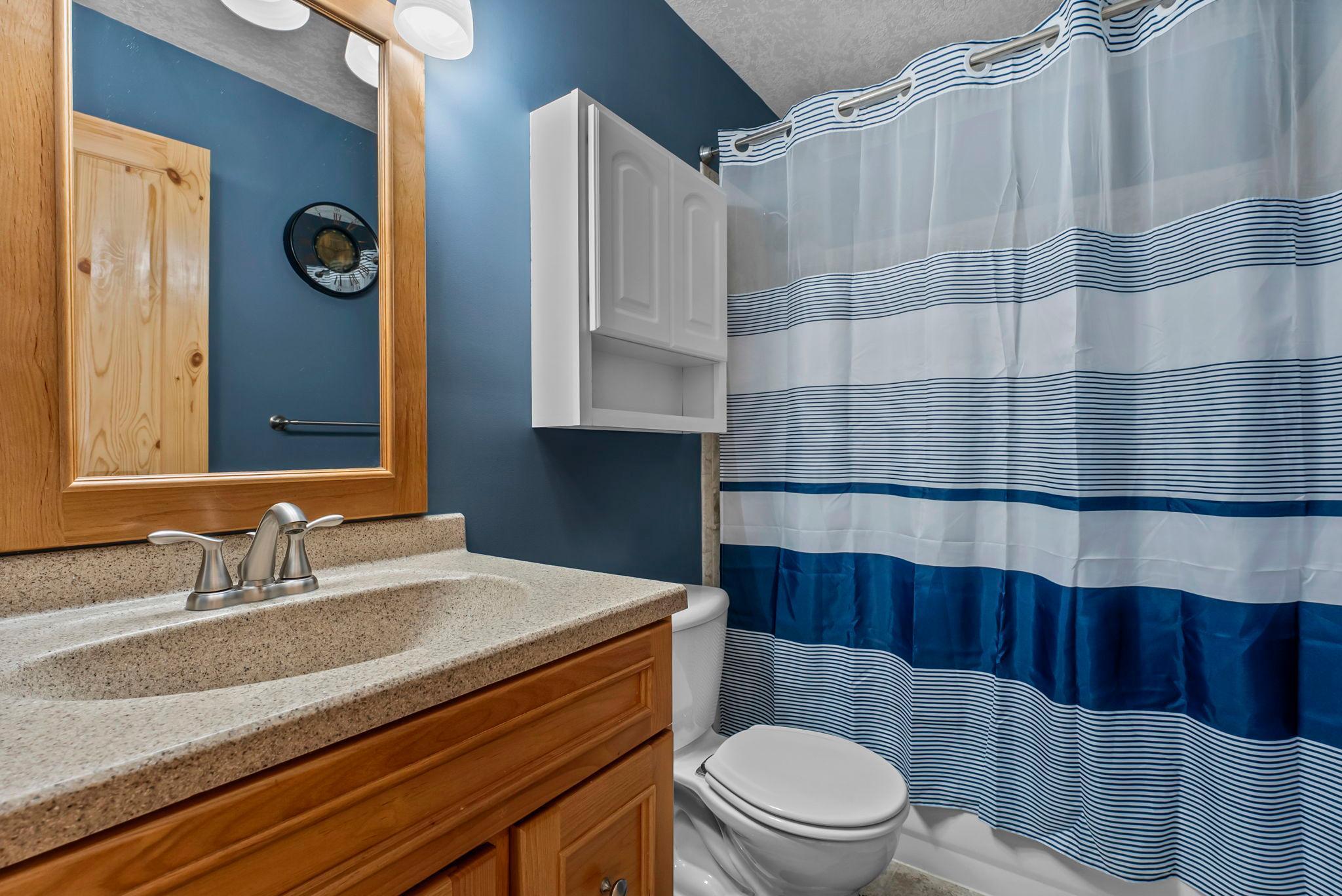 35219 Isetta Trail NE