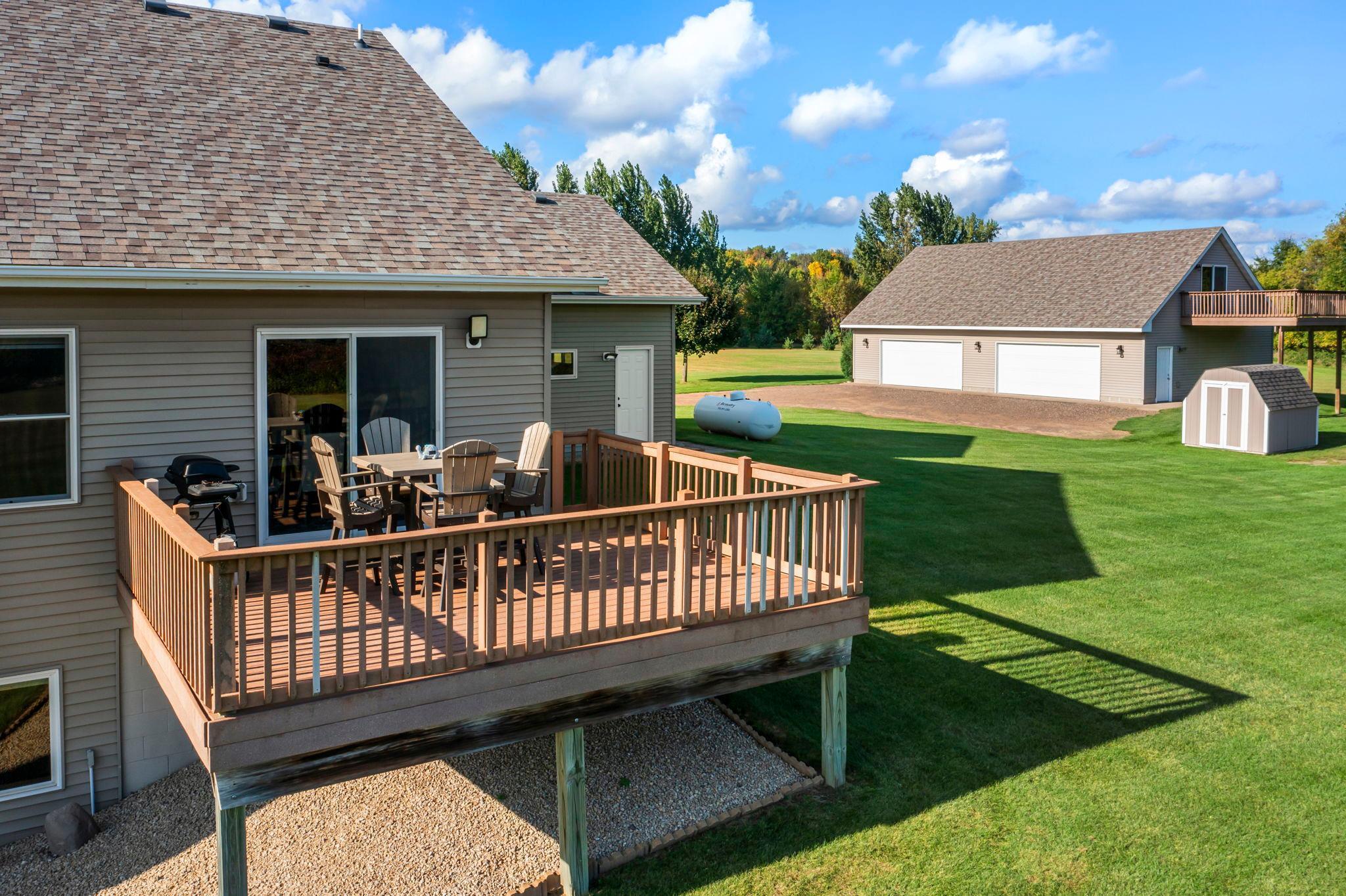 35219 Isetta Trail NE