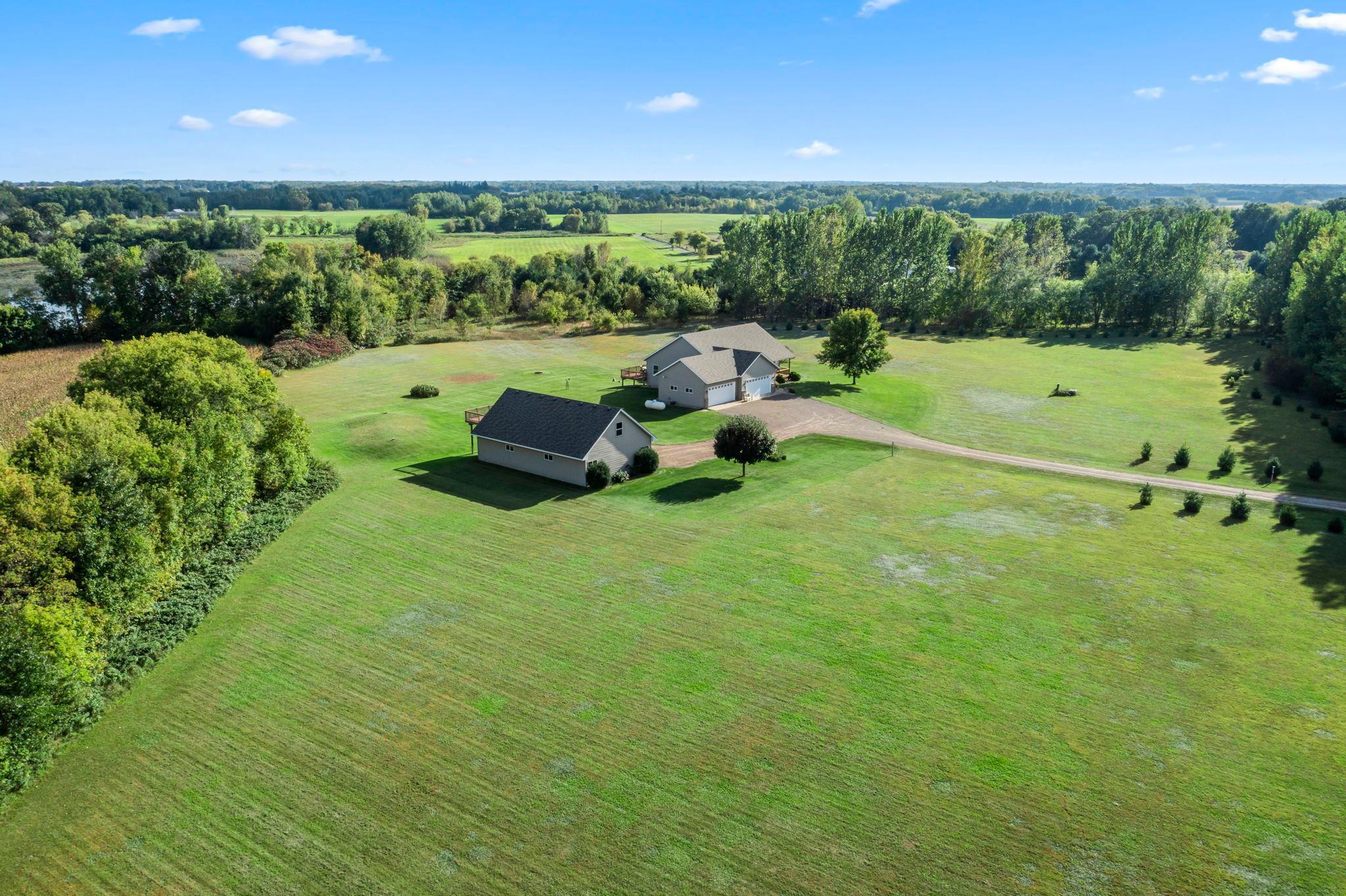 35219 Isetta Trail NE