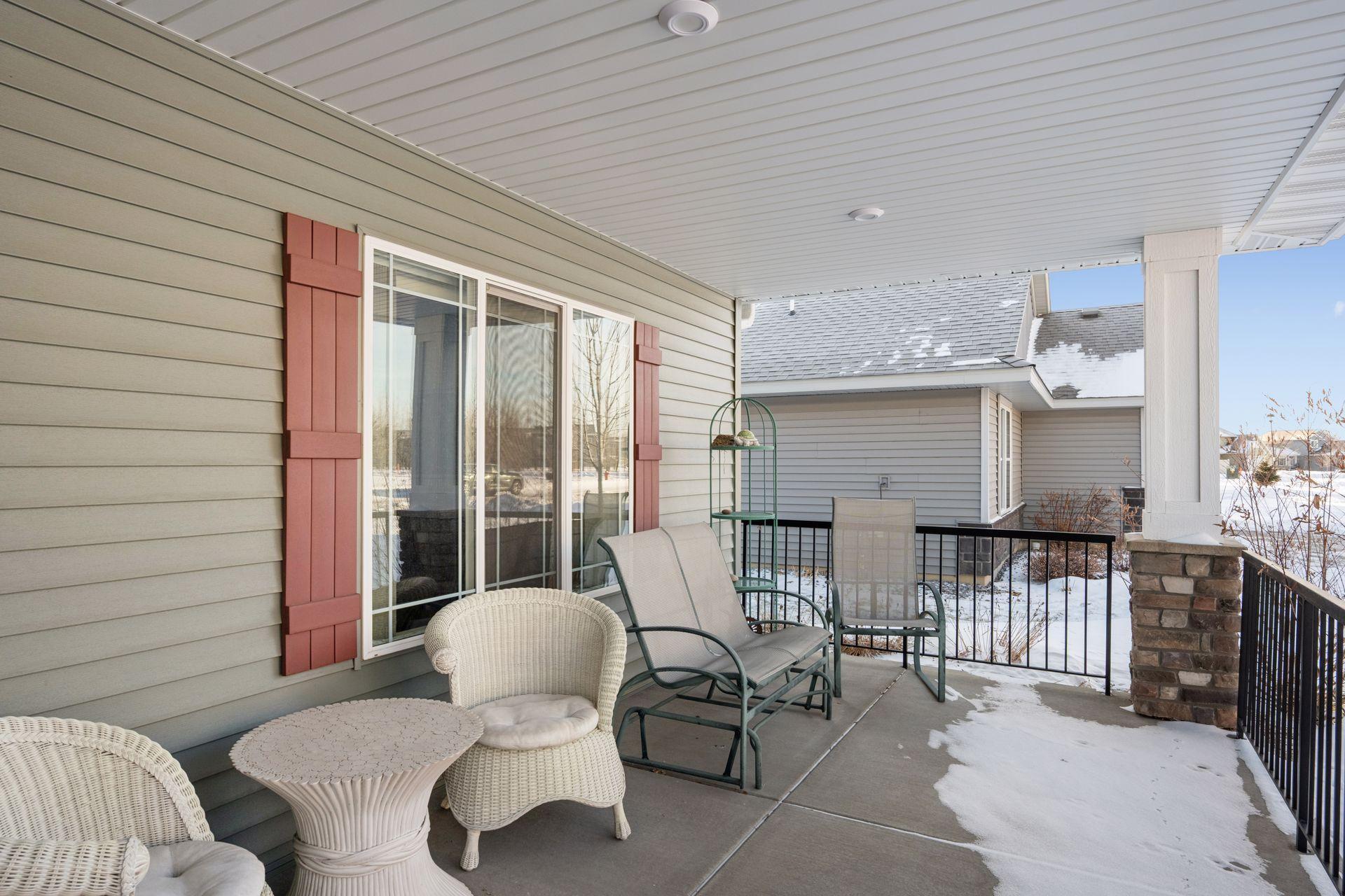 706 Roosevelt Street S