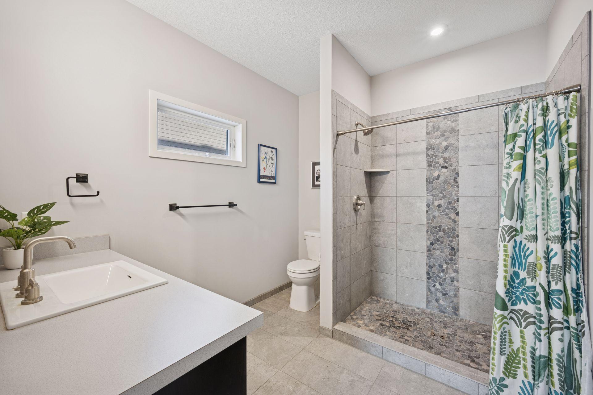 706 Roosevelt Street S